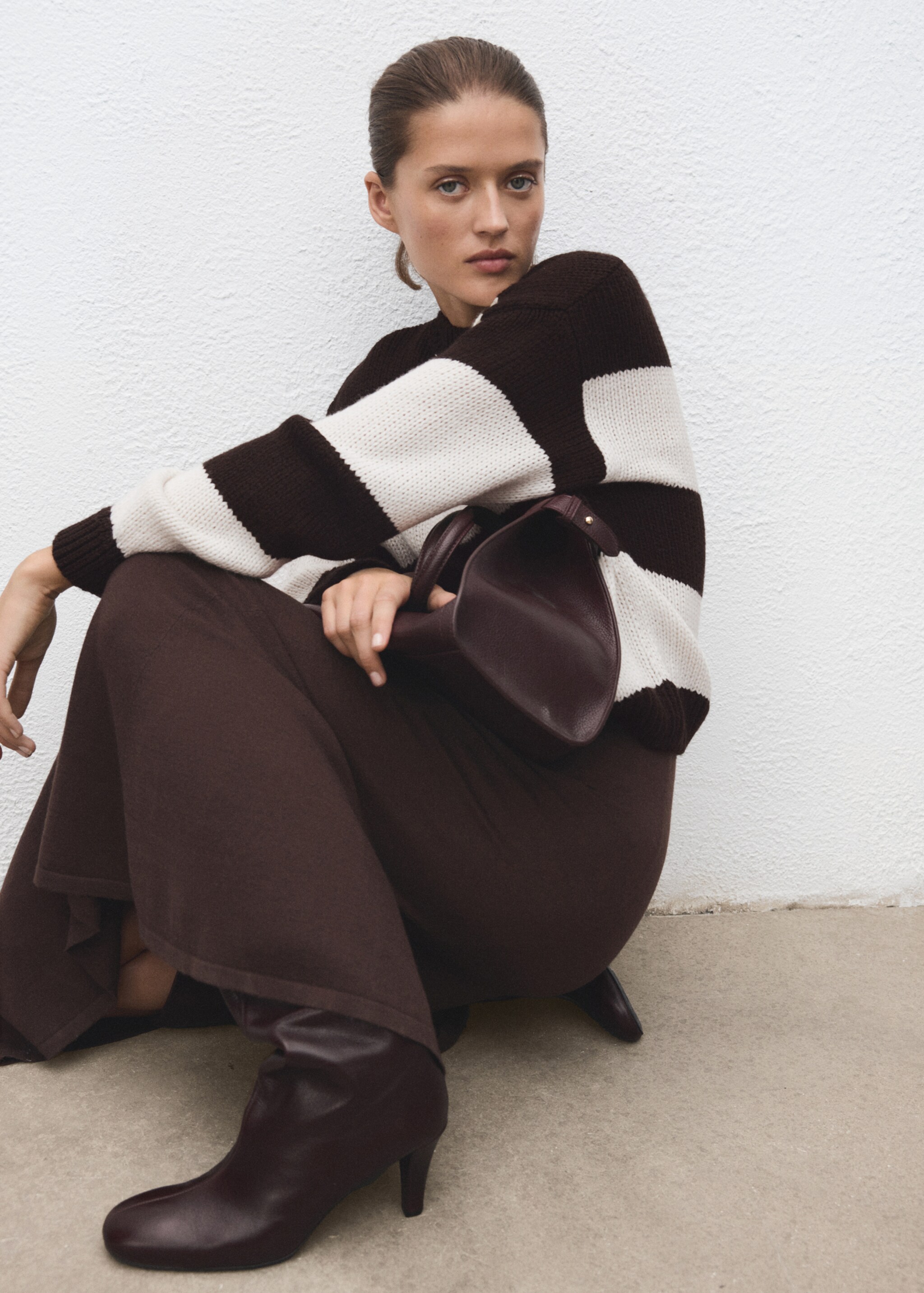 Knit striped sweater - Details of the article 2, Ecru. Ref: 17009139-00.
