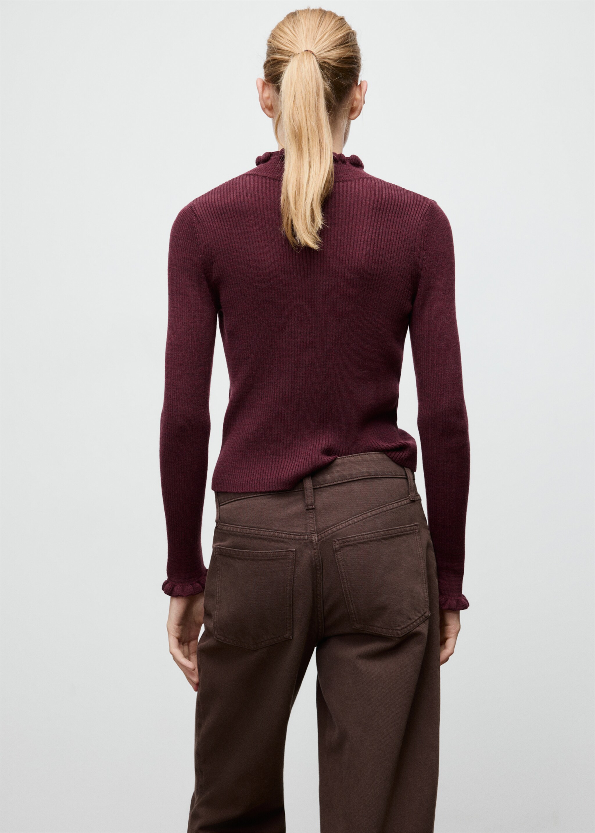 Ribbed jersey with scalloped ends - Reverse of the article, Wine. Ref: 17009141-00.