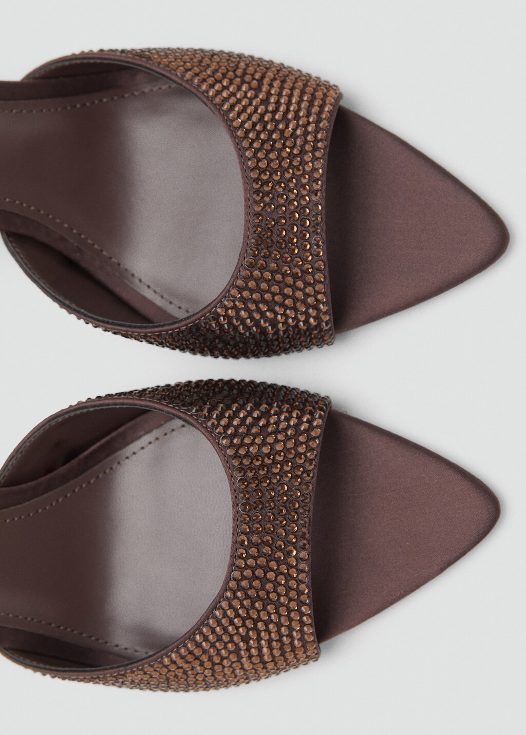 Heeled sandal with strass strap