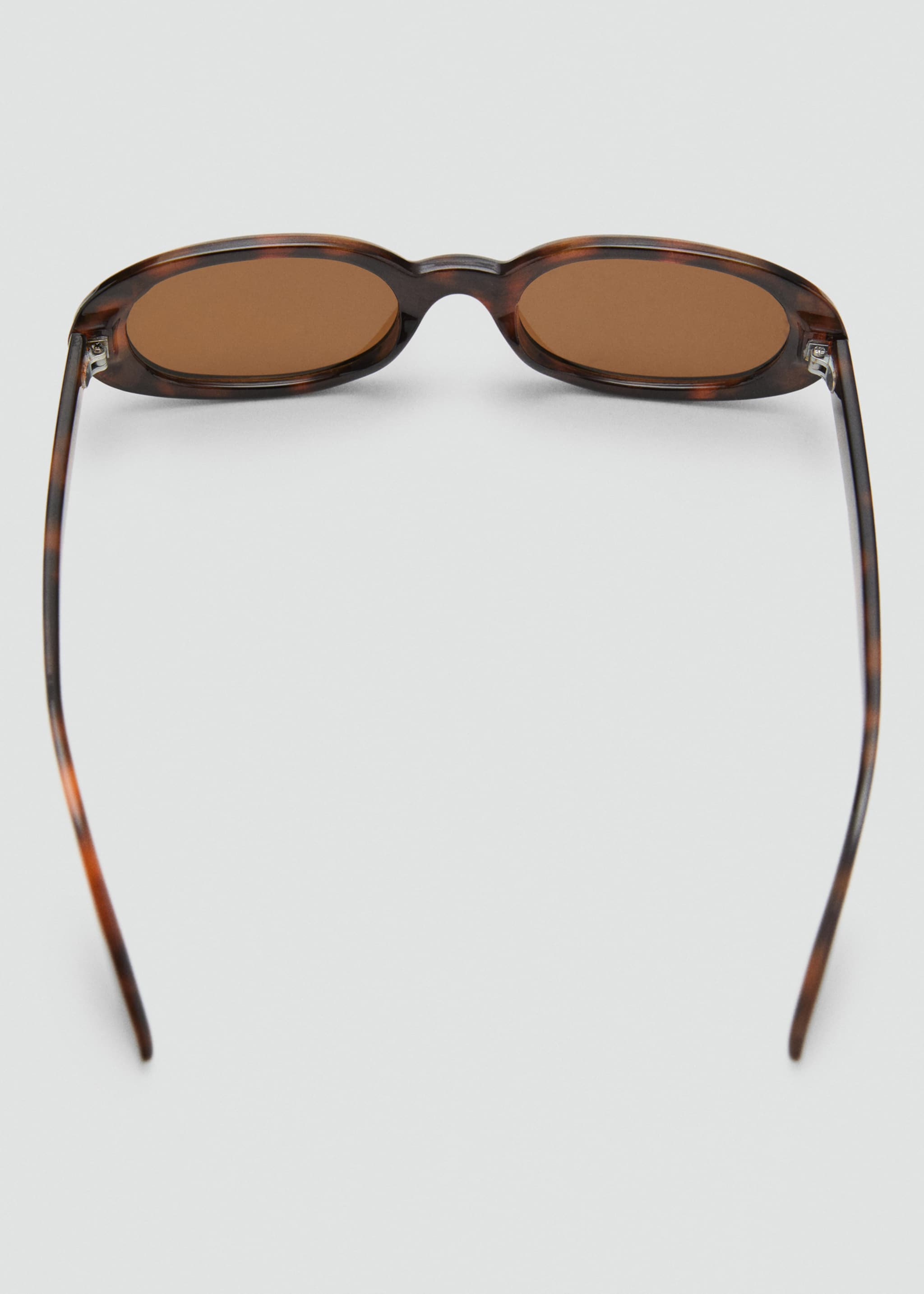 Oval frame sunglasses - Details of the article 1