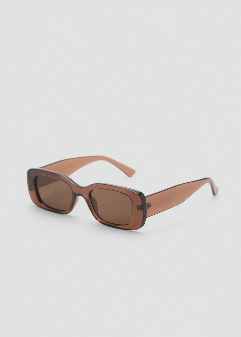 Maxi-frame sunglasses