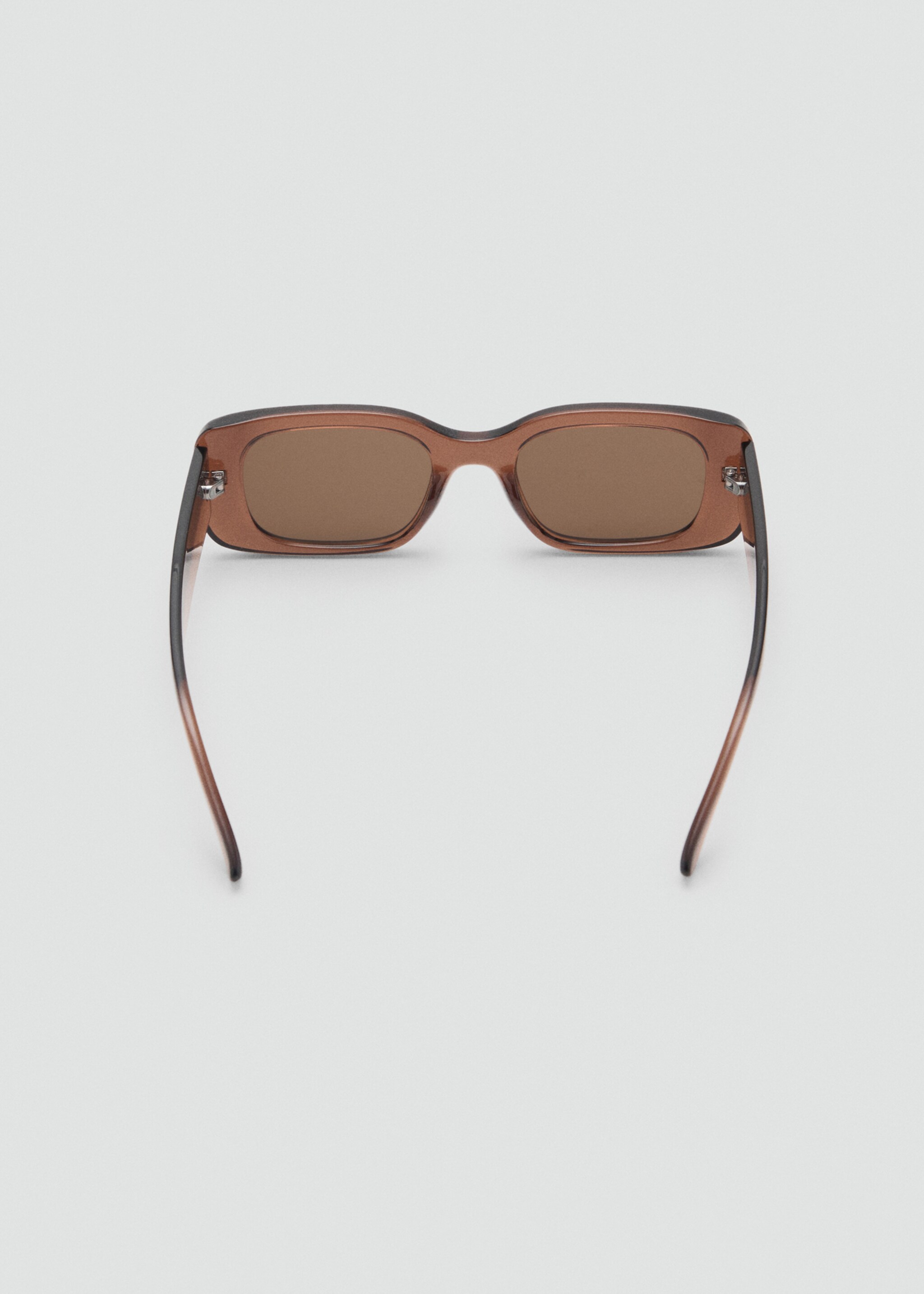 Maxi-frame sunglasses - Details of the article 1