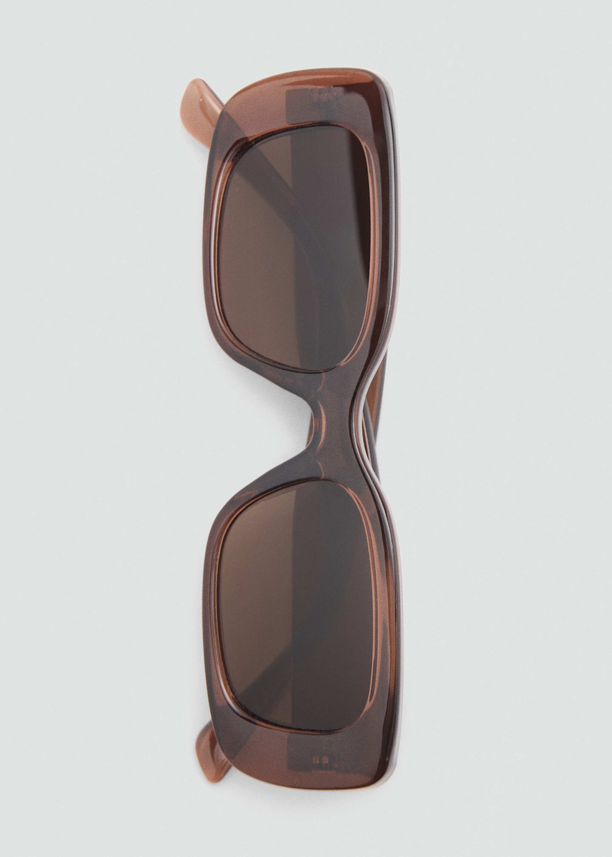 Maxi-frame sunglasses - Details of the article 2