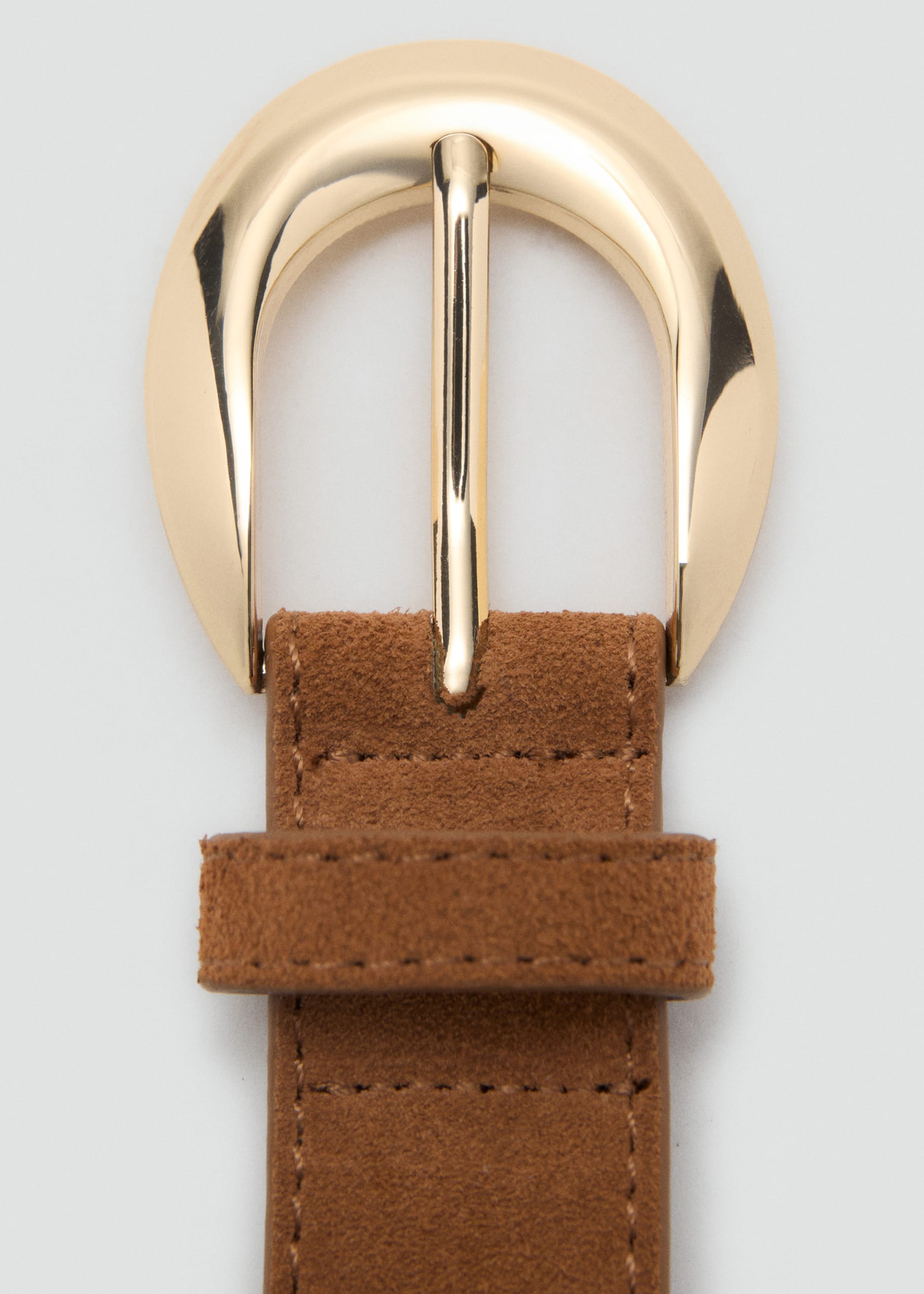 Leather belt with oval buckle - Details of the article 1