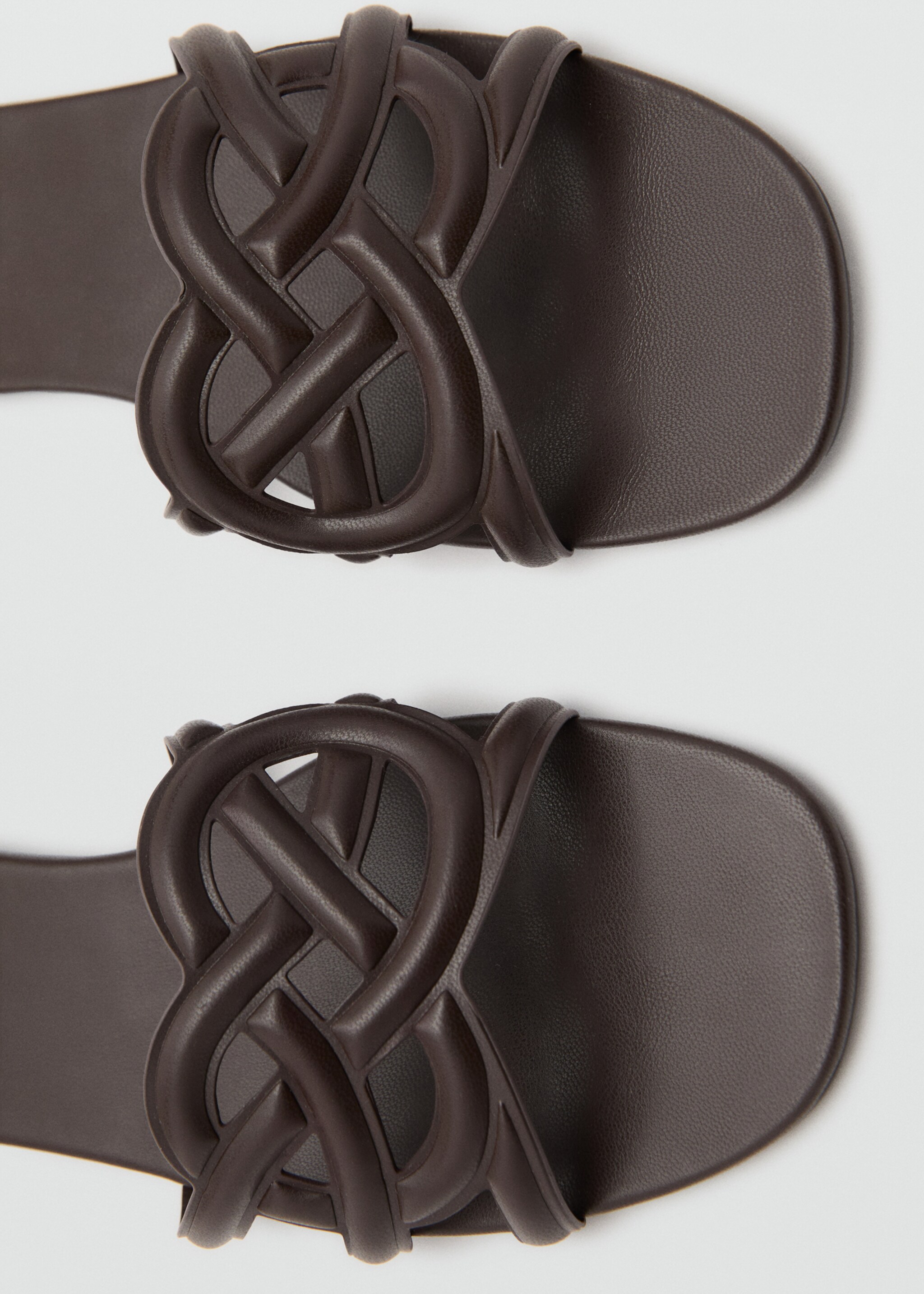 Cross-strap sandals - Details of the article 2