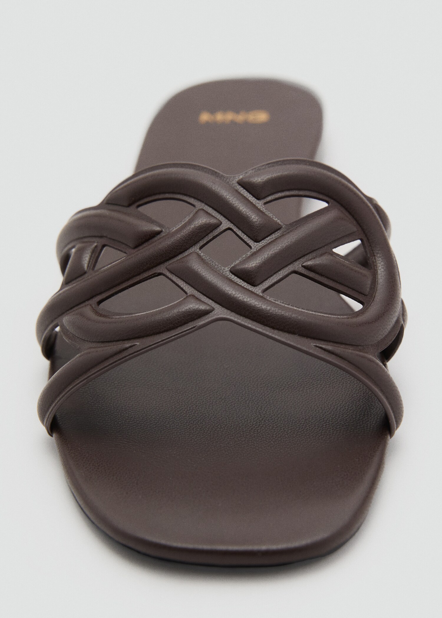 Cross-strap sandals - Details of the article 3