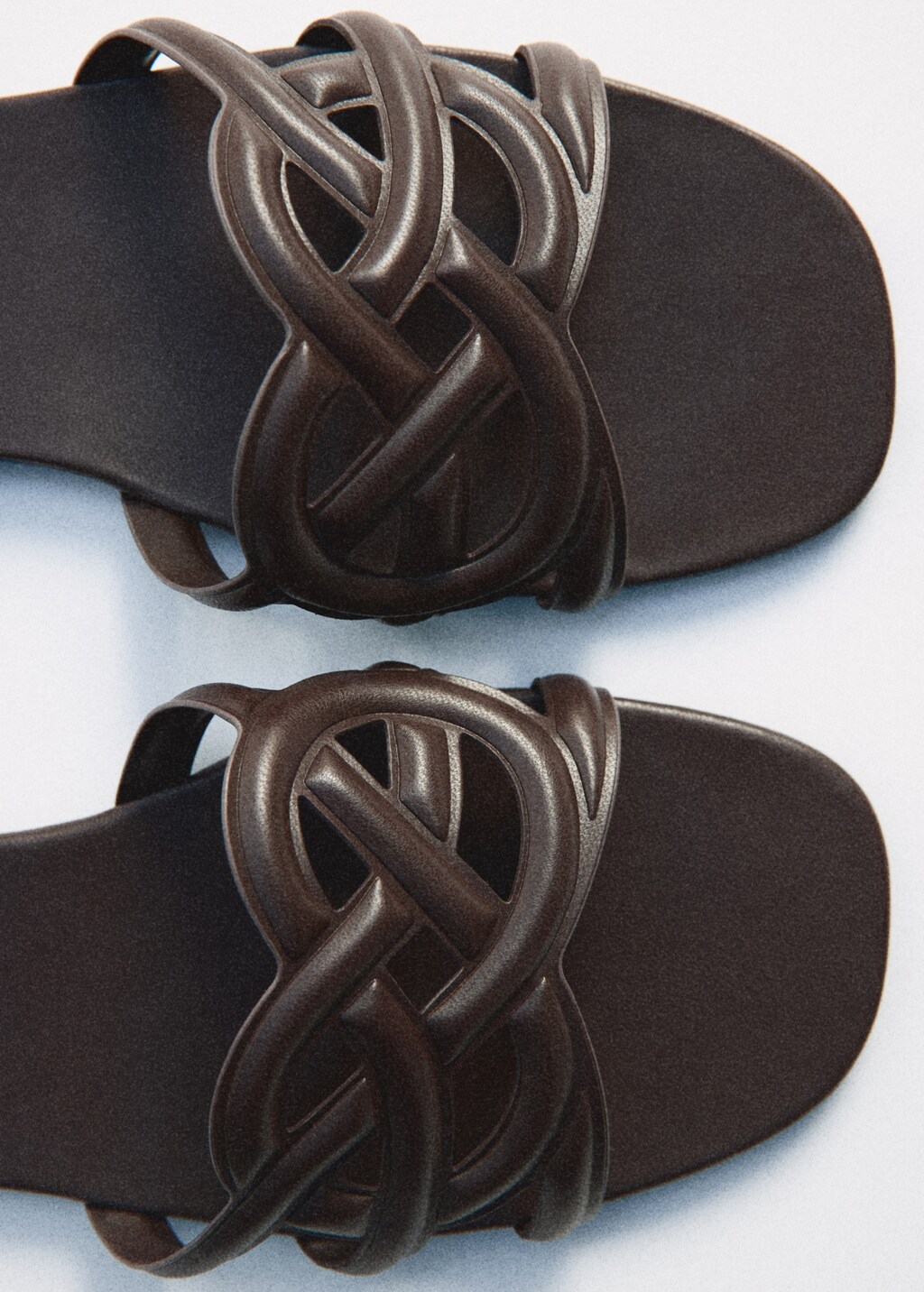 Cross-strap sandals