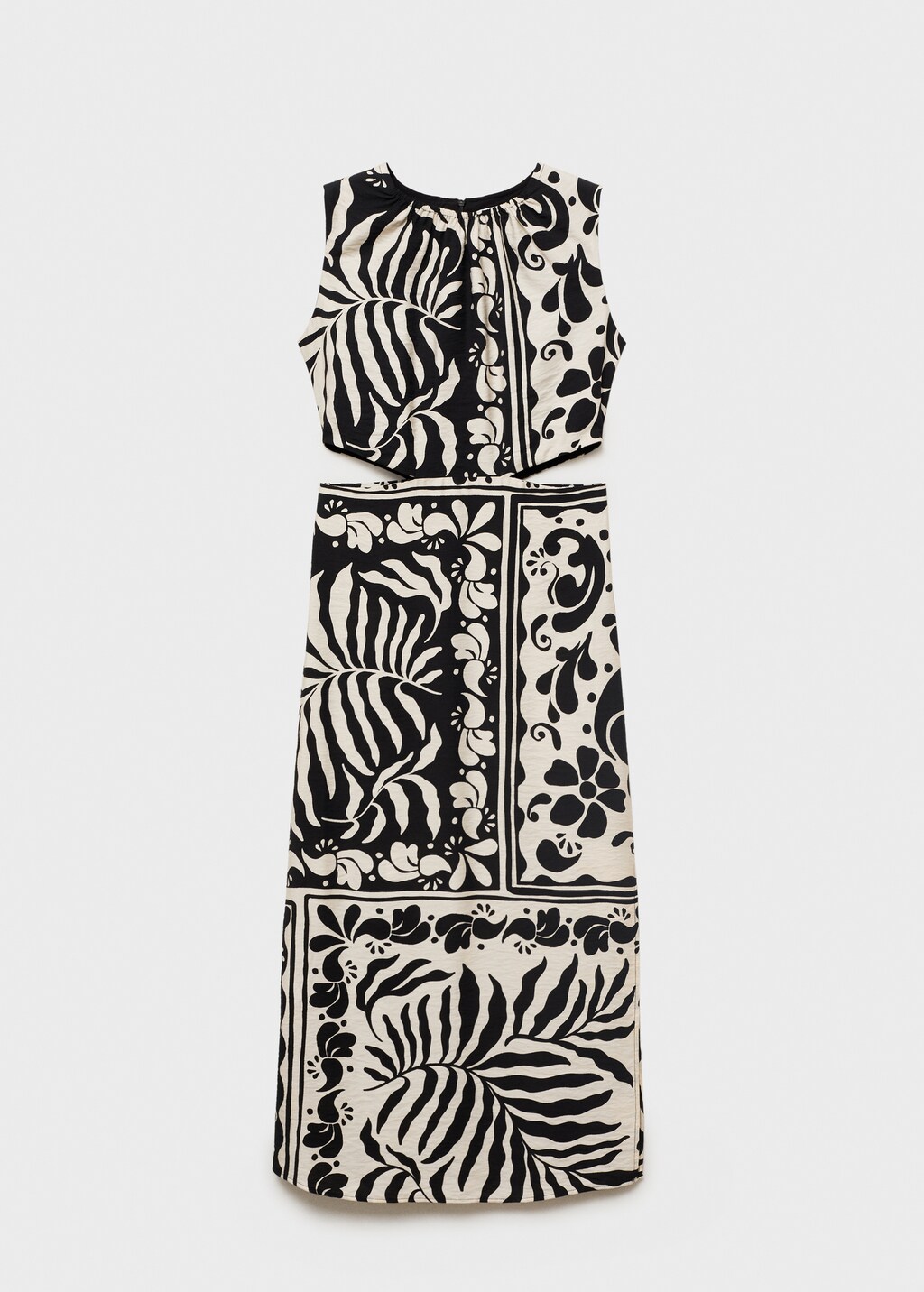 Midi-dress with cut-out