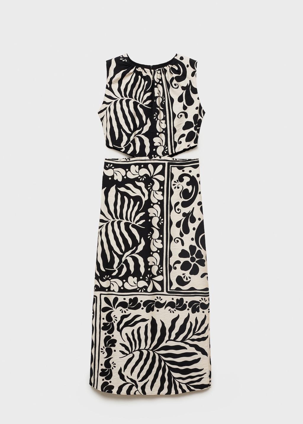 Midi-dress with cut-out