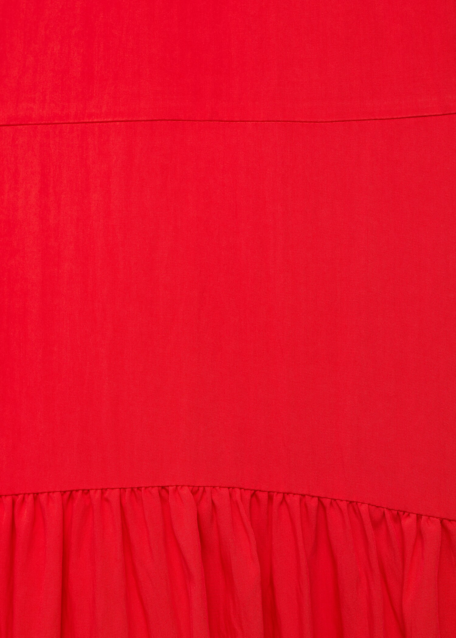 Long dress with gathered hem - Details of the article 8