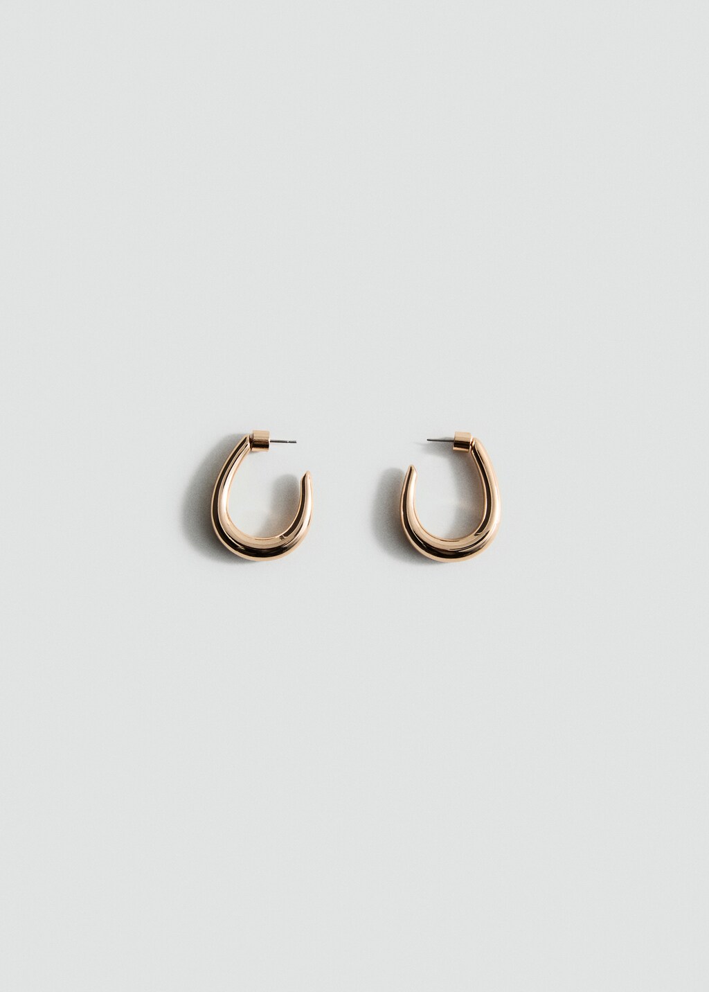 Twisted hoop earrings