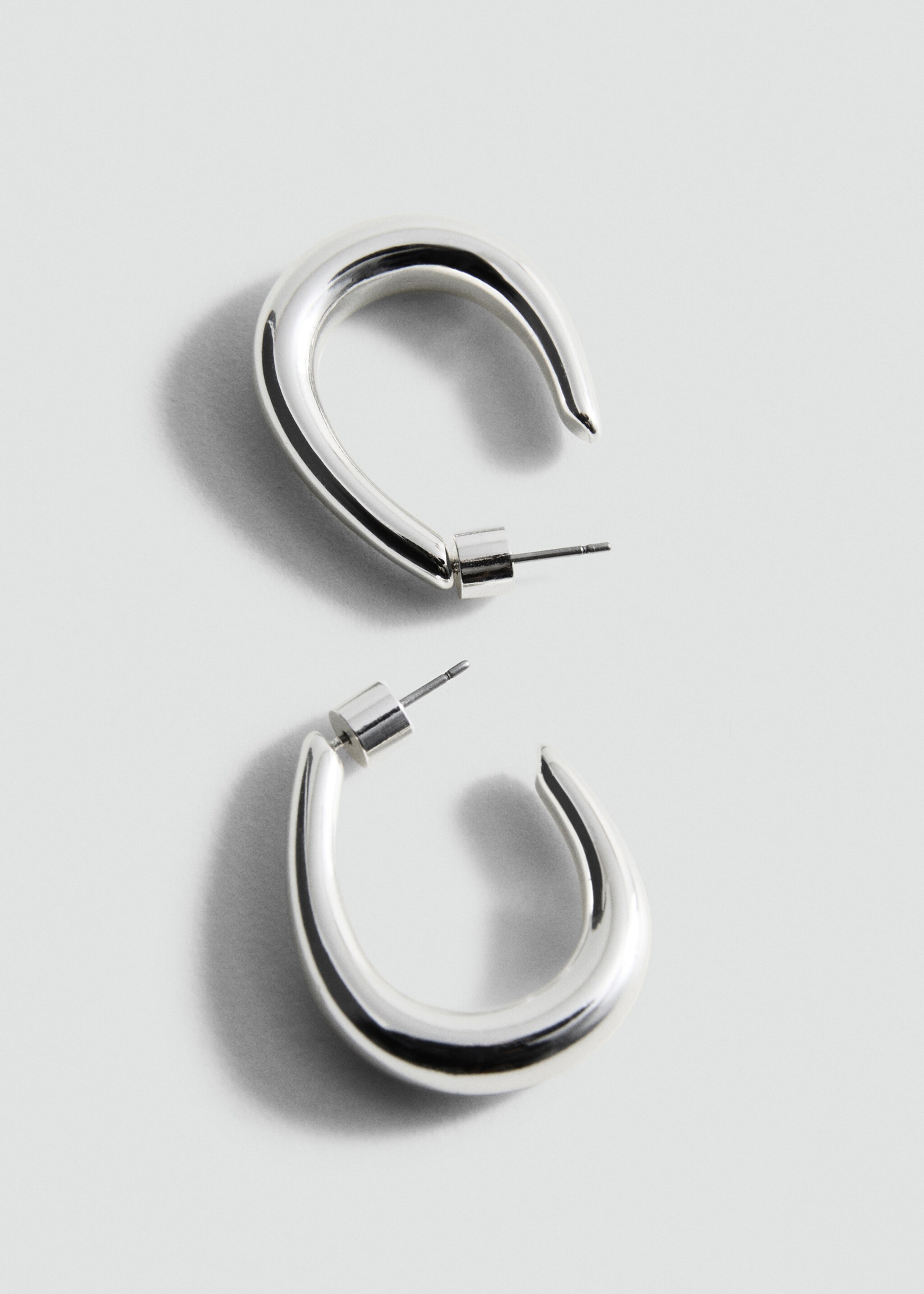 Twisted hoop earrings - Medium plane