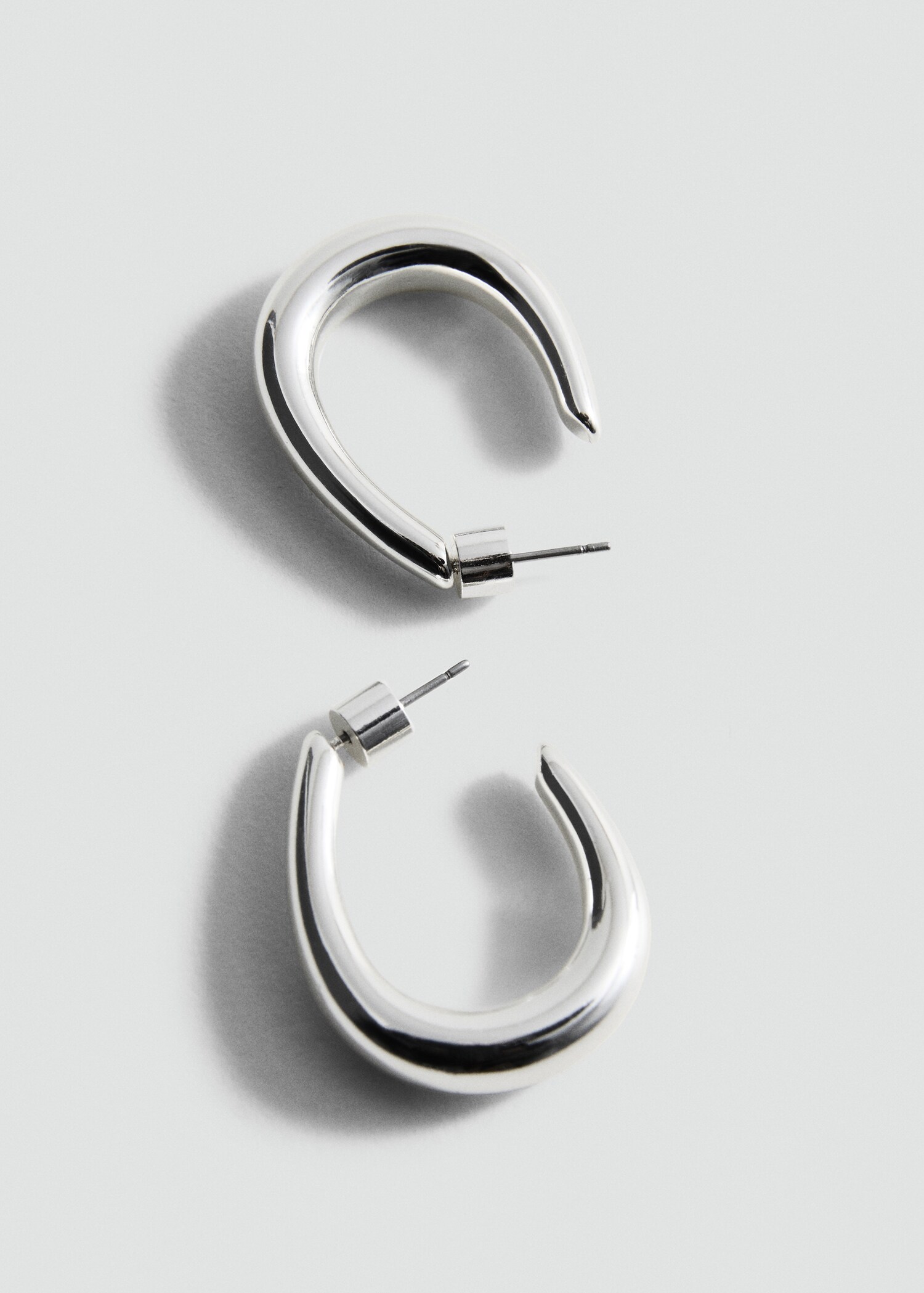 Twisted hoop earrings - Medium plane