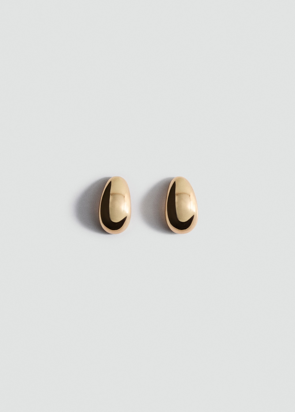 Oval volume earrings