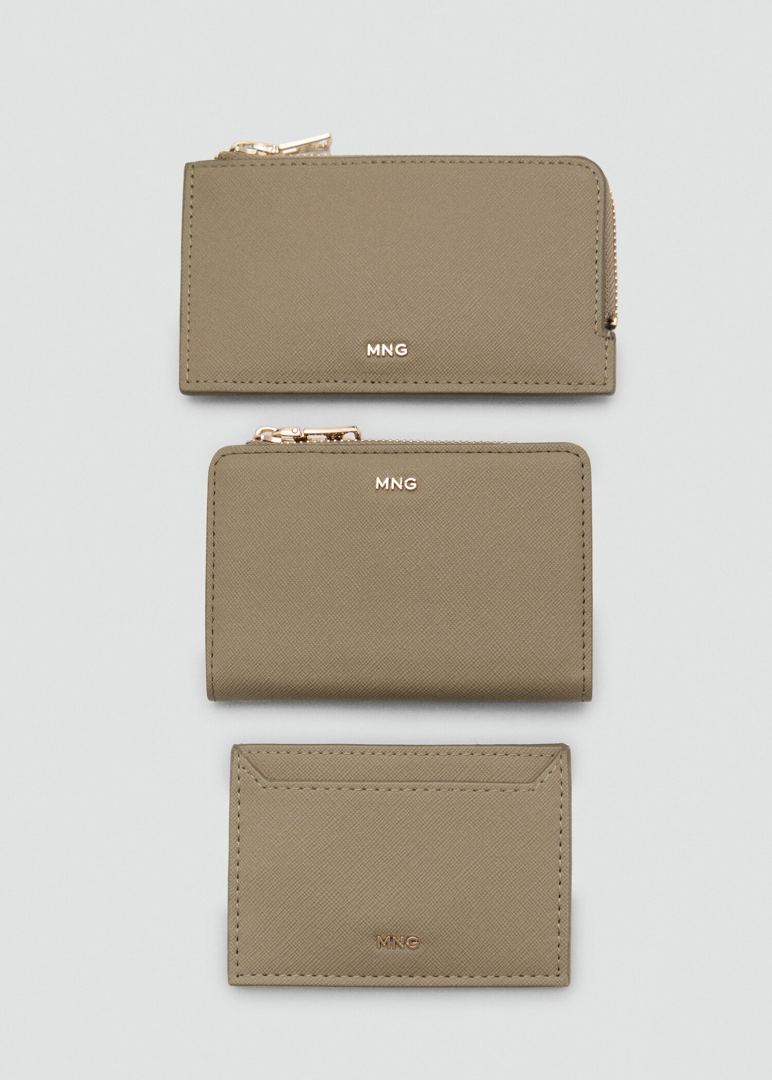 Leather-effect wallet with zip - Details of the article 2