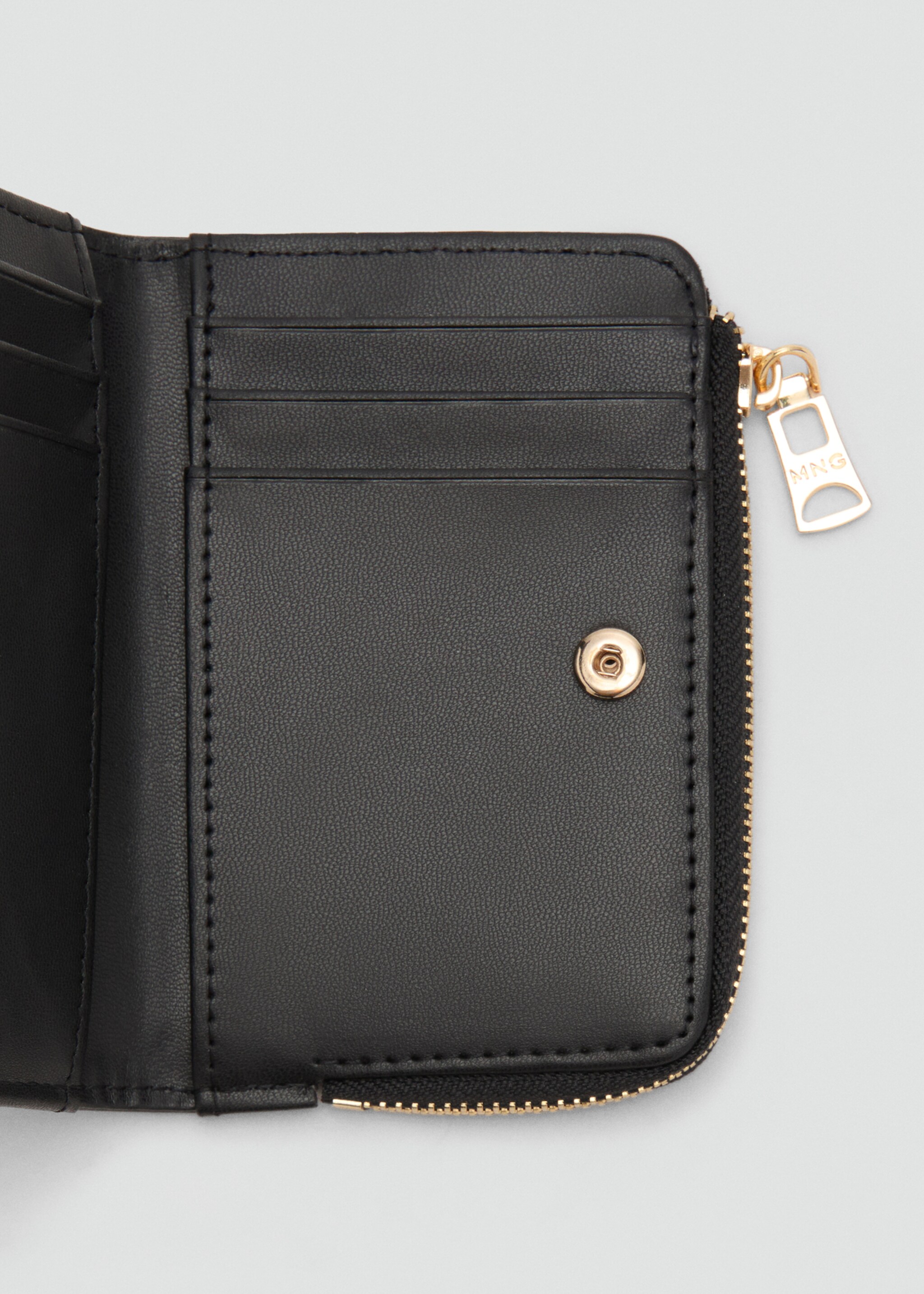Safiano-effect wallet with flap - Details of the article 1