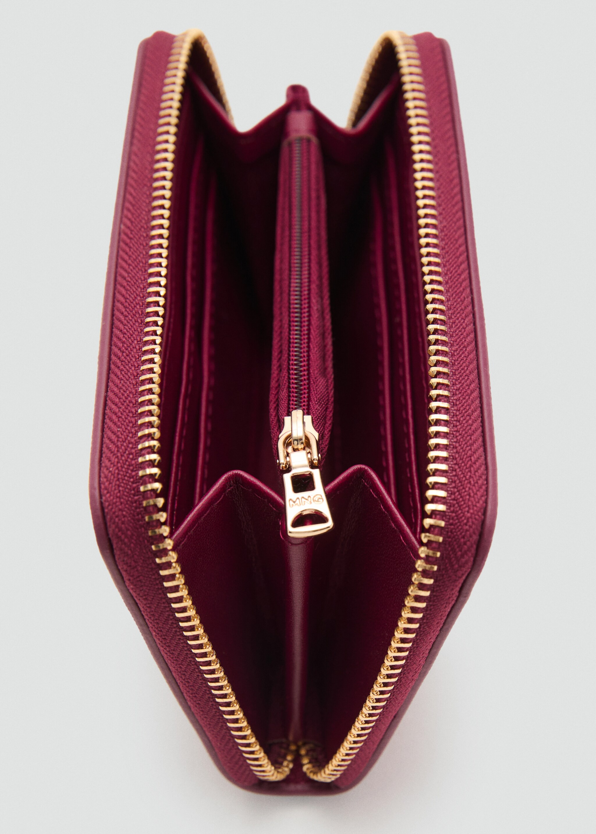 Saffiano-effect wallet - Medium plane