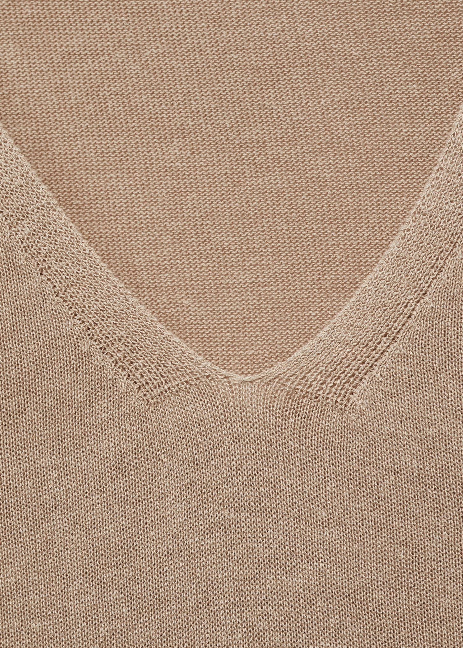 V-neck knit top - Details of the article 8