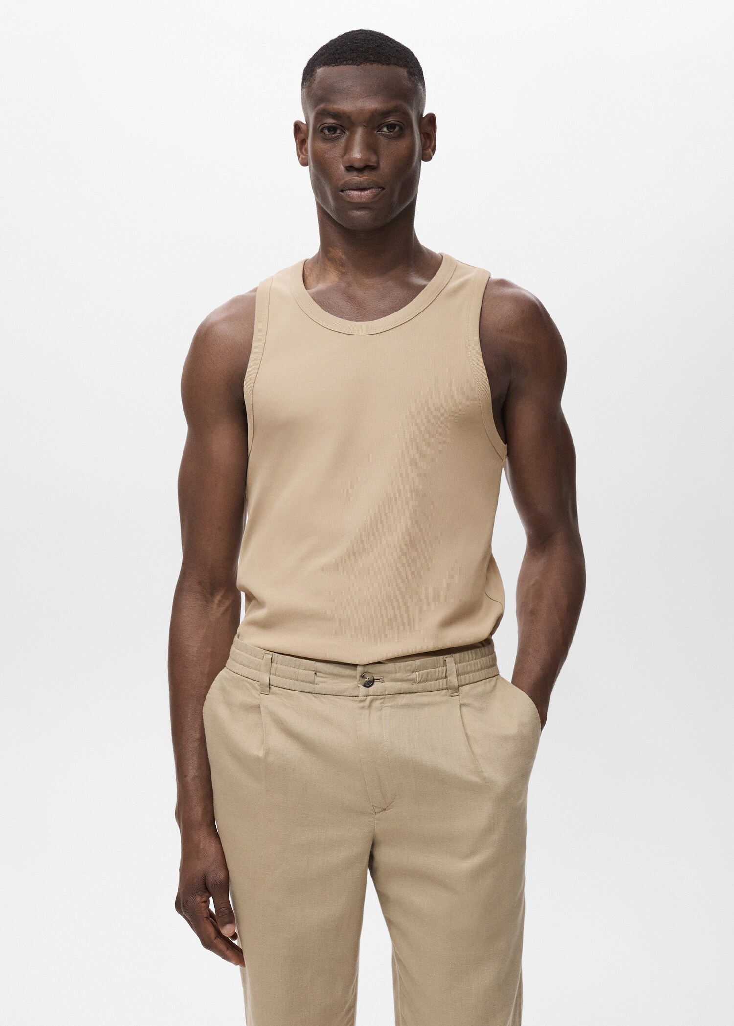 Camiseta tirantes canalé slim fit - Plano medio