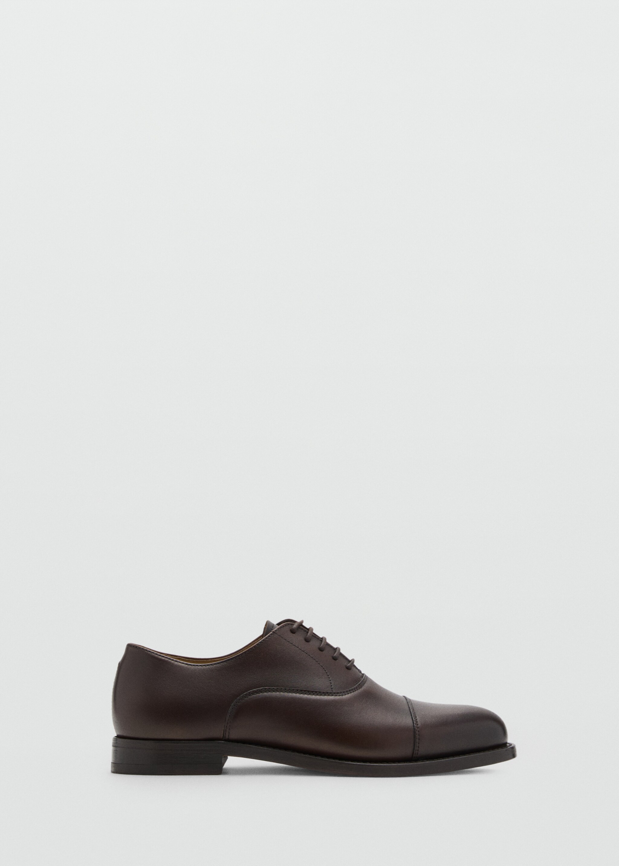Oxford style leather shoe - Article without model