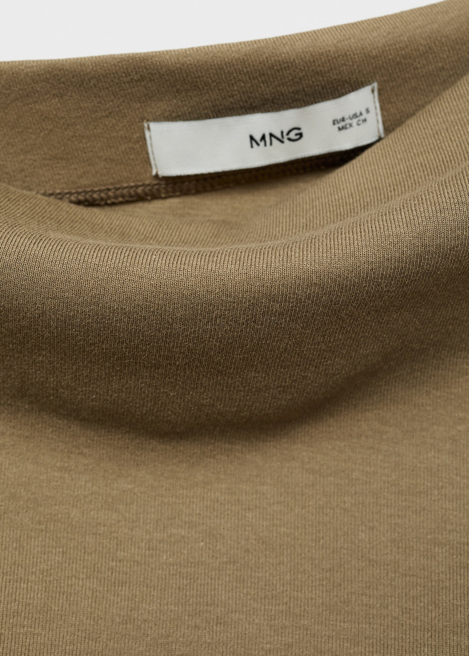 Asymmetrical fitted top - Details of the article 0