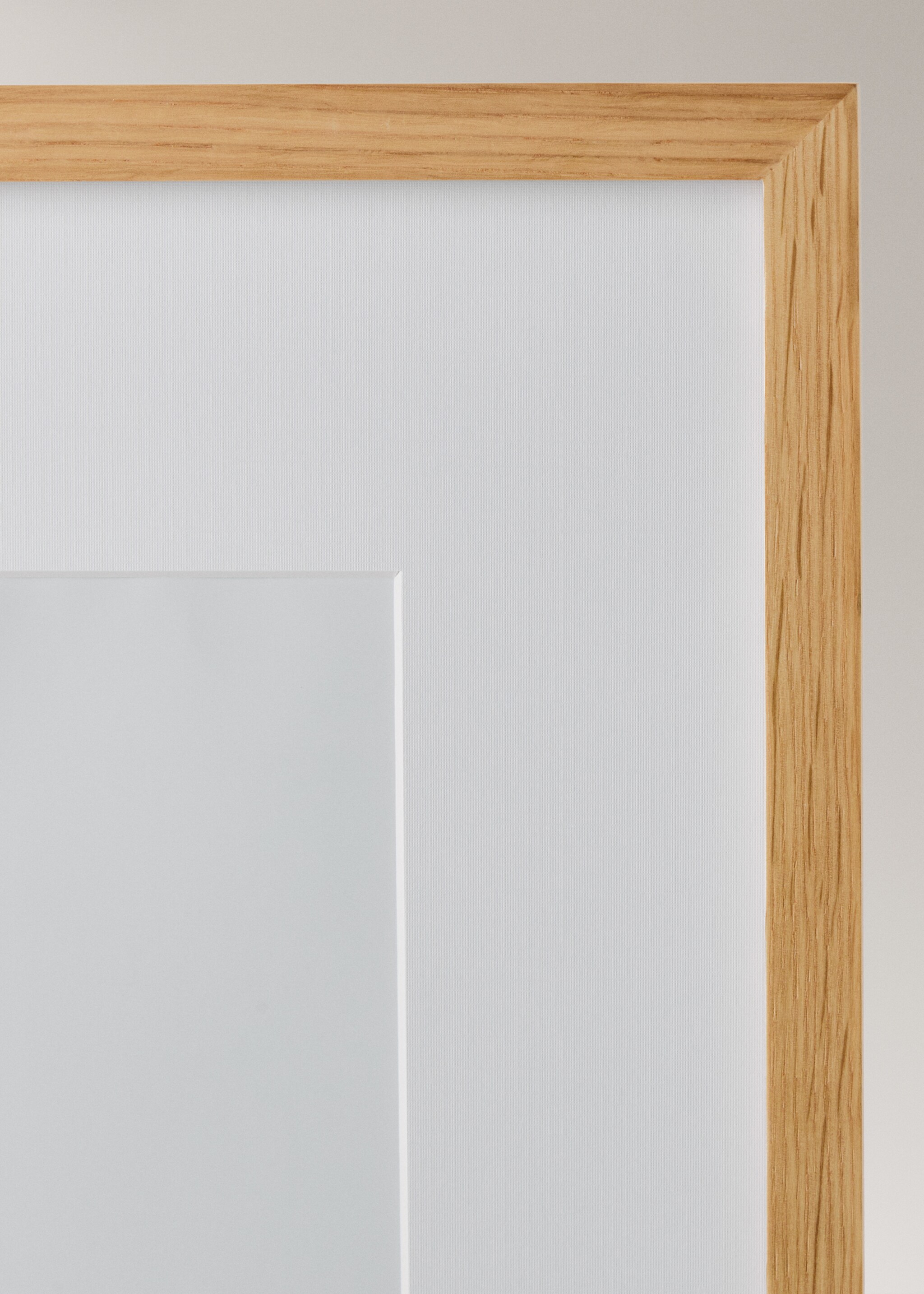 Large plain wooden passe-partout frame - Details of the article 2, Brown. Ref: 17011526-00.