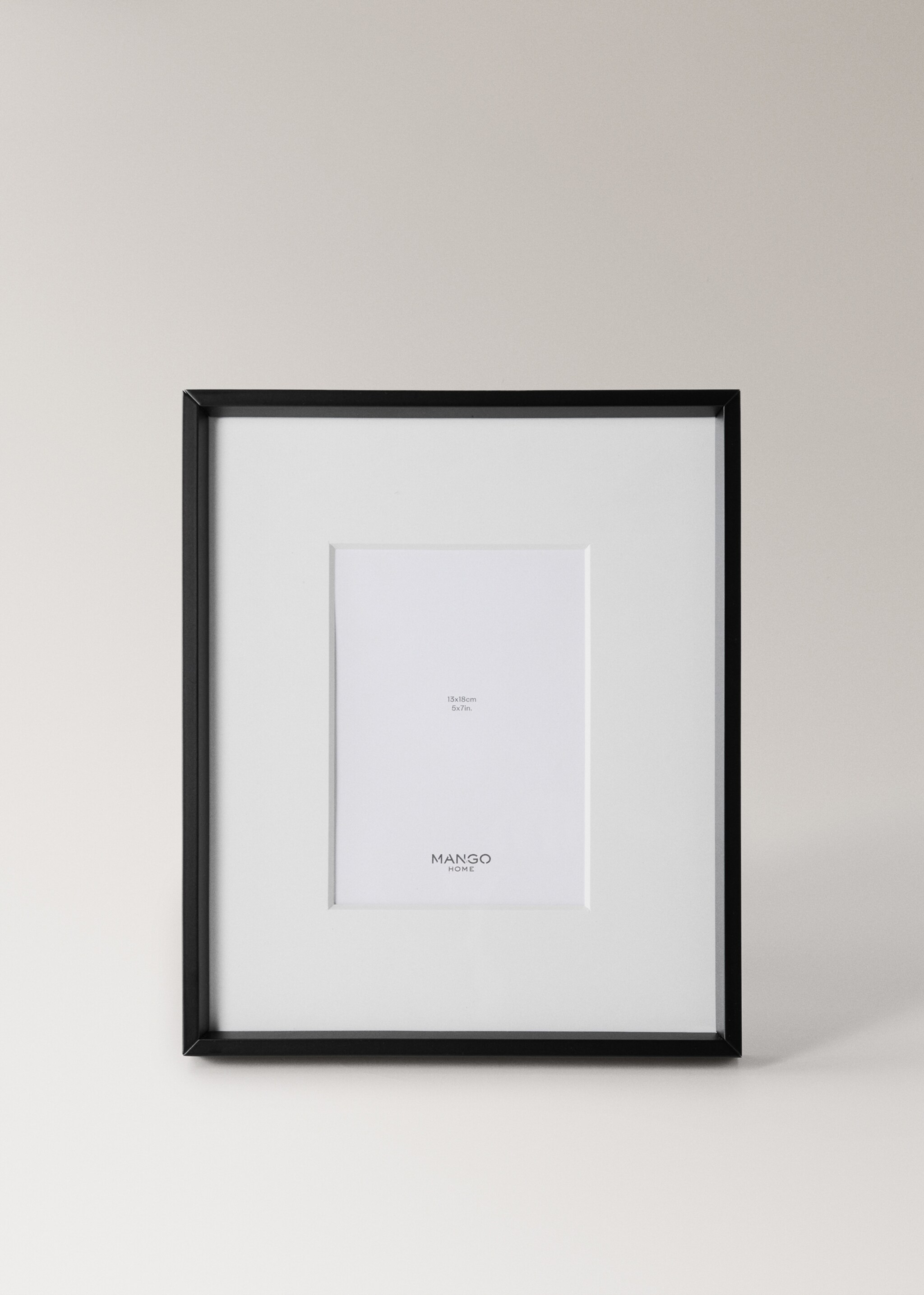 Large passe-partout frame - Article without model, Black. Ref: 17011531-00.
