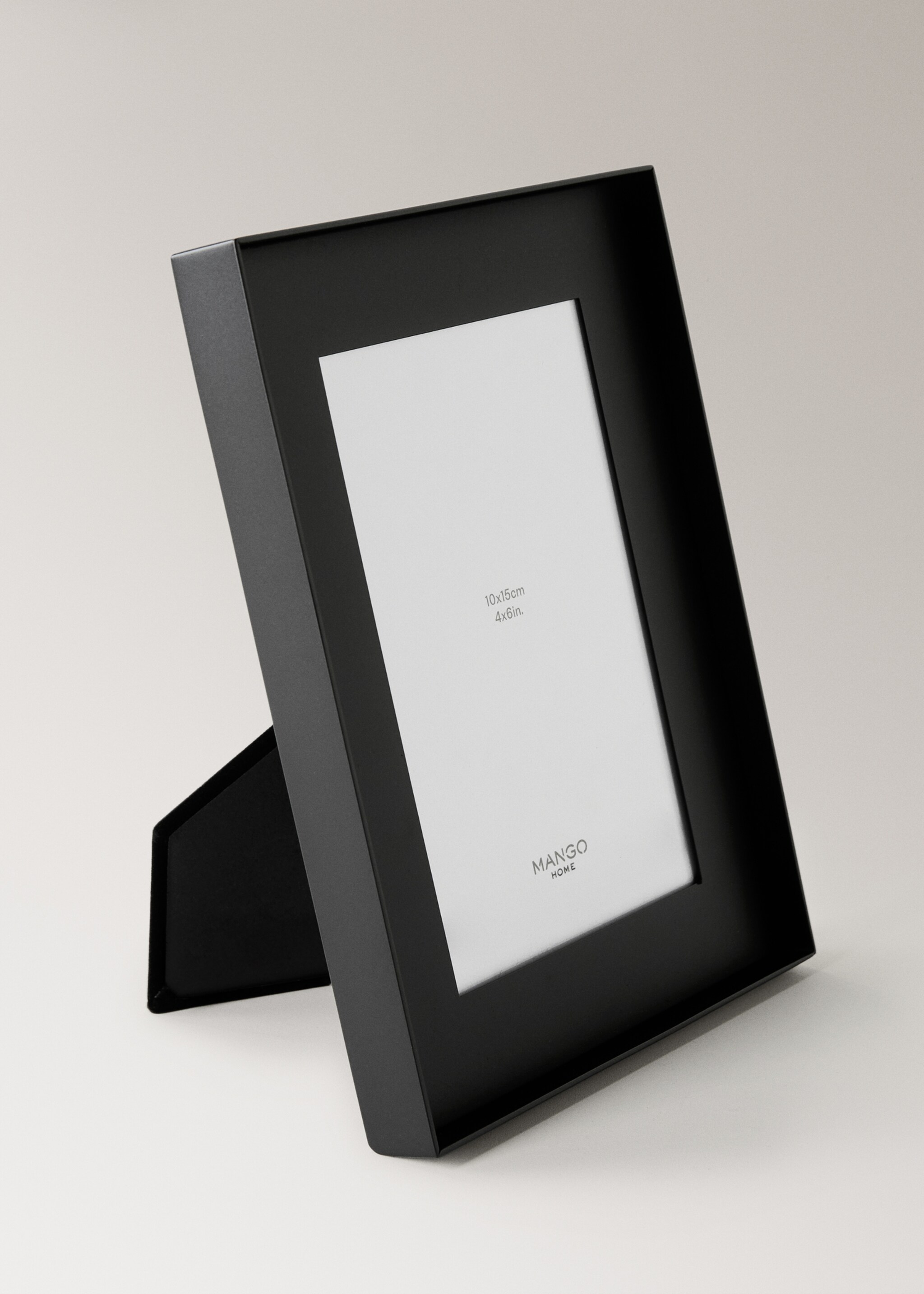 Medium plain rectangular frame with base - Details of the article 1, Black. Ref: 17011540-00.