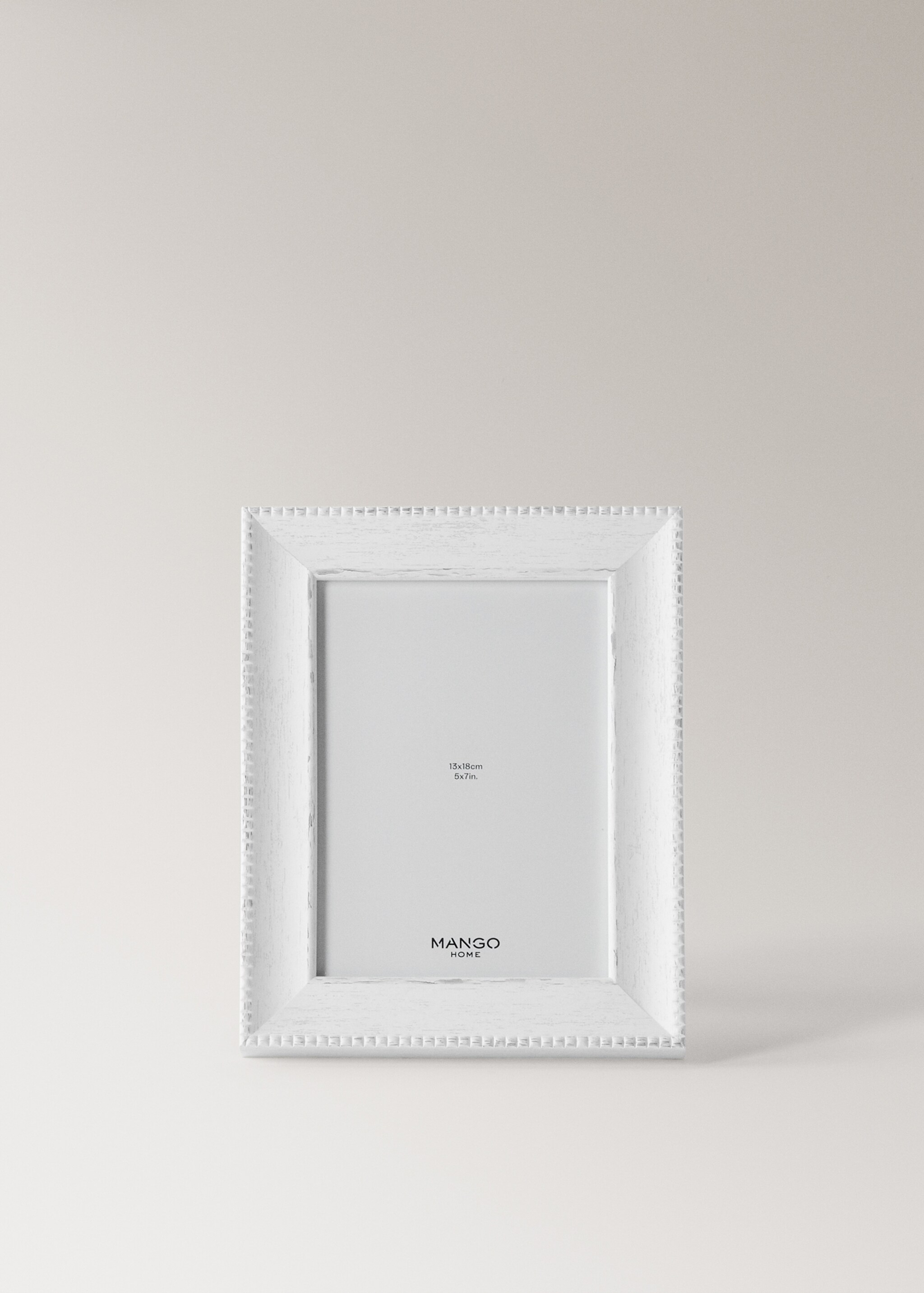 Frame with textured detail - Article without model