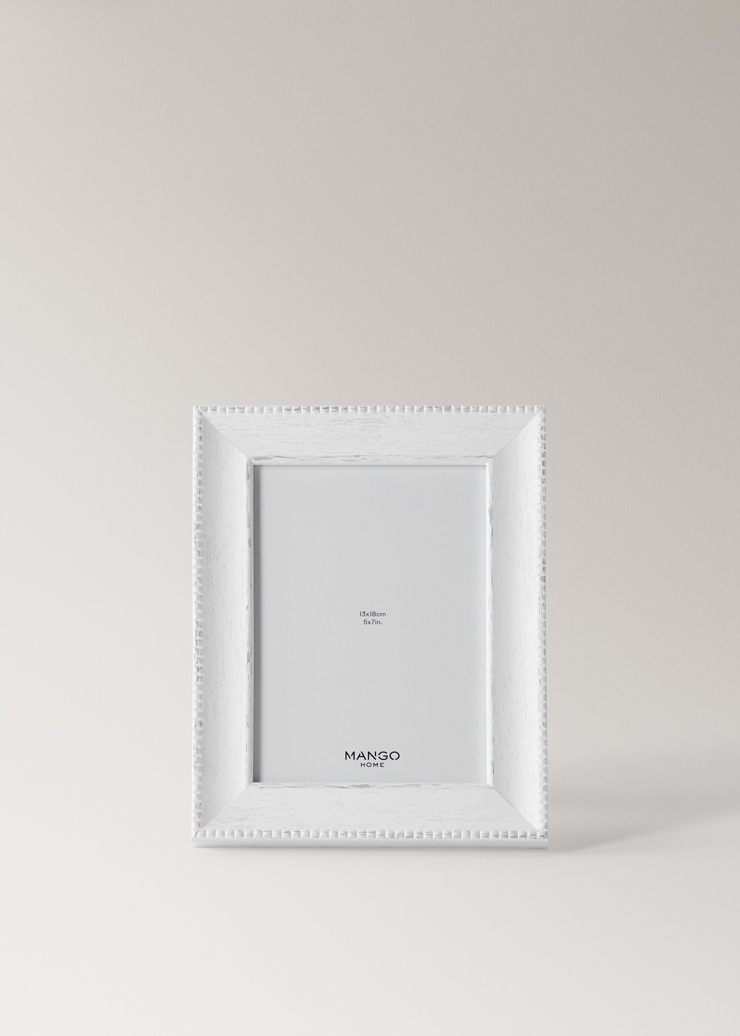 Frame with textured detail - Article without model