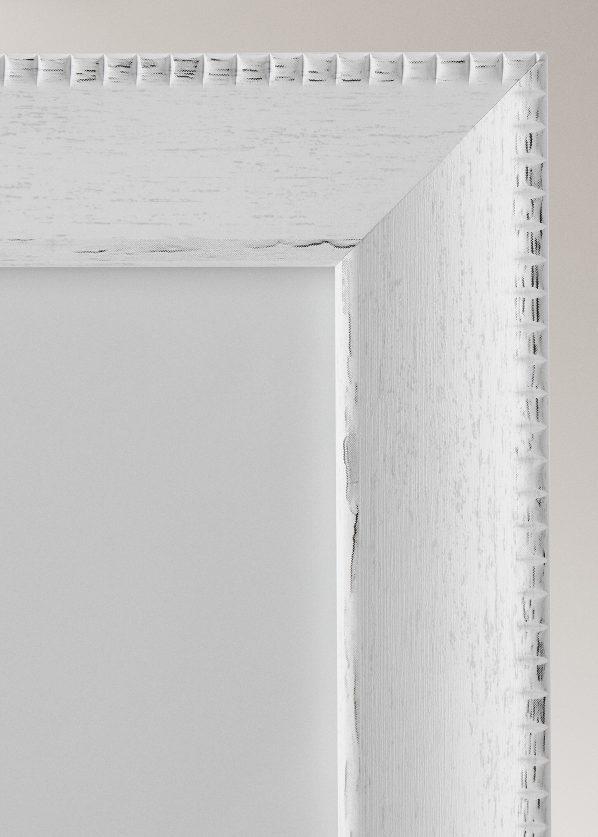Frame with textured detail - Details of the article 2