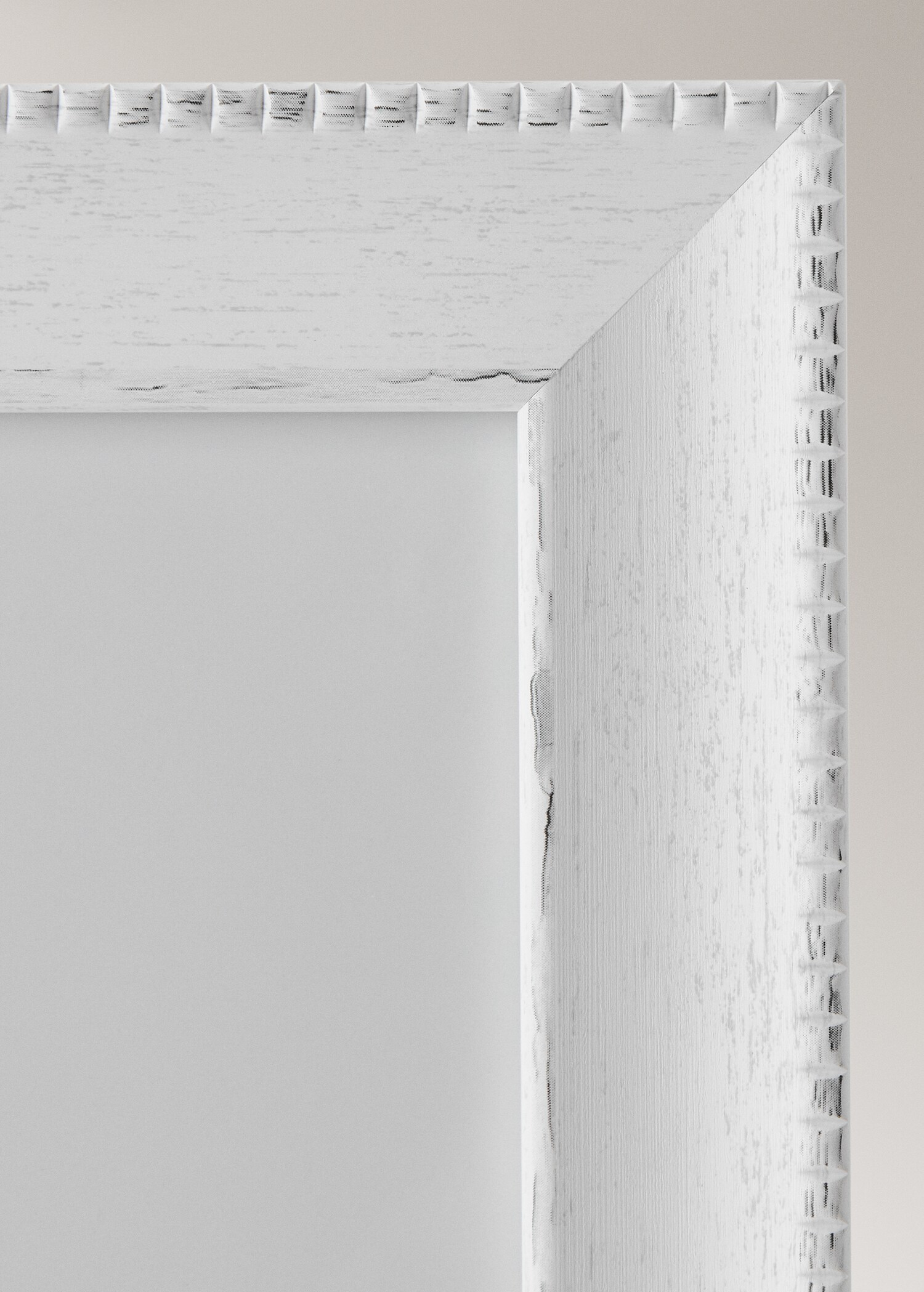 Frame with textured detail - Details of the article 2