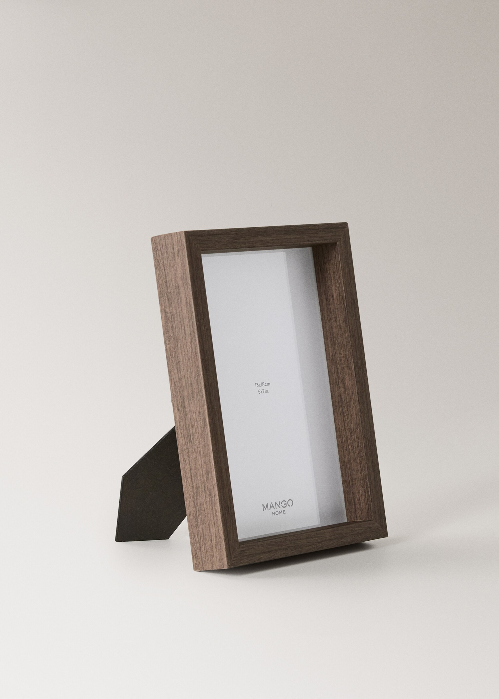 Recycled material photo frame - Details of the article 1