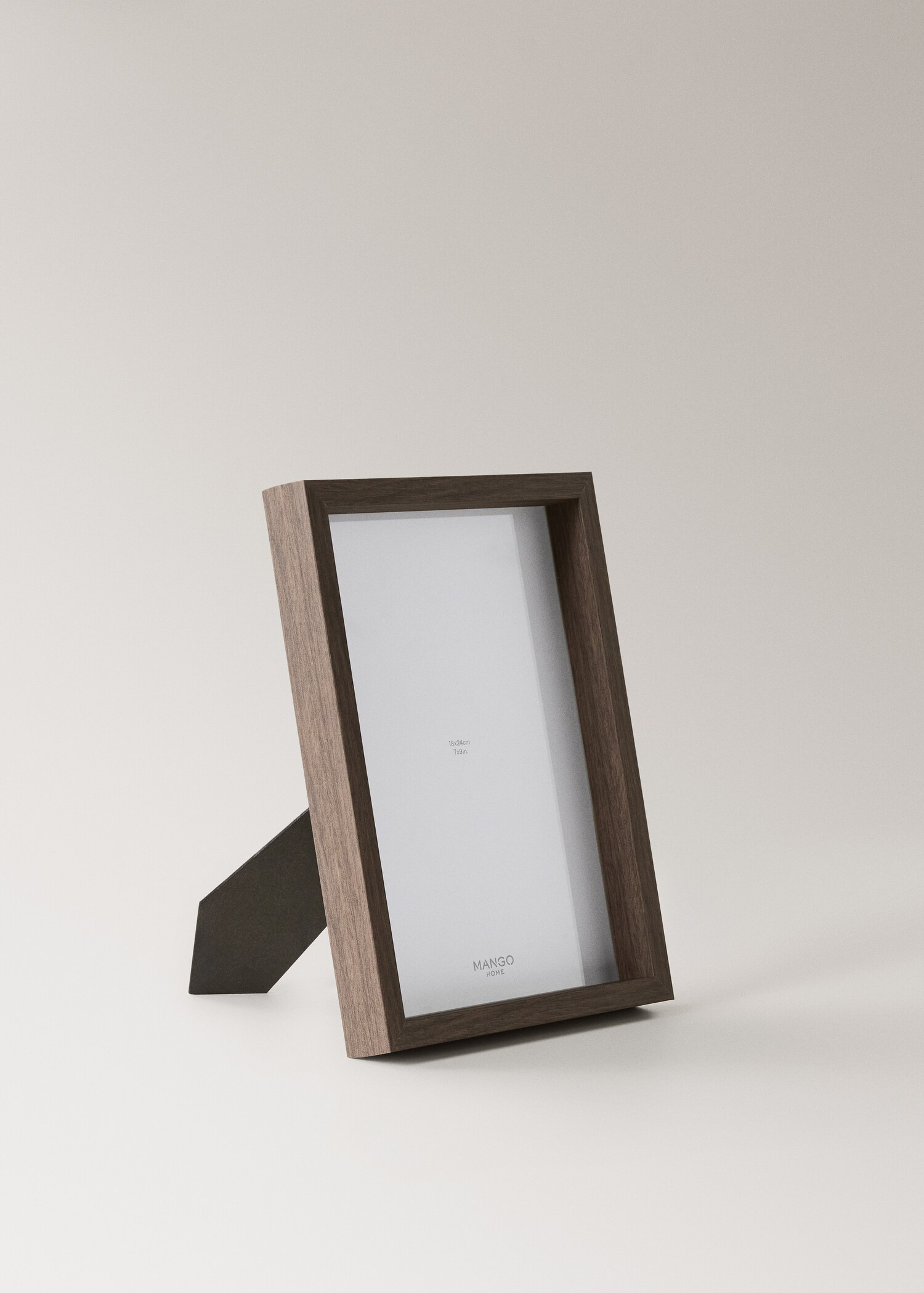 Medium recycled material frame - Details of the article 1