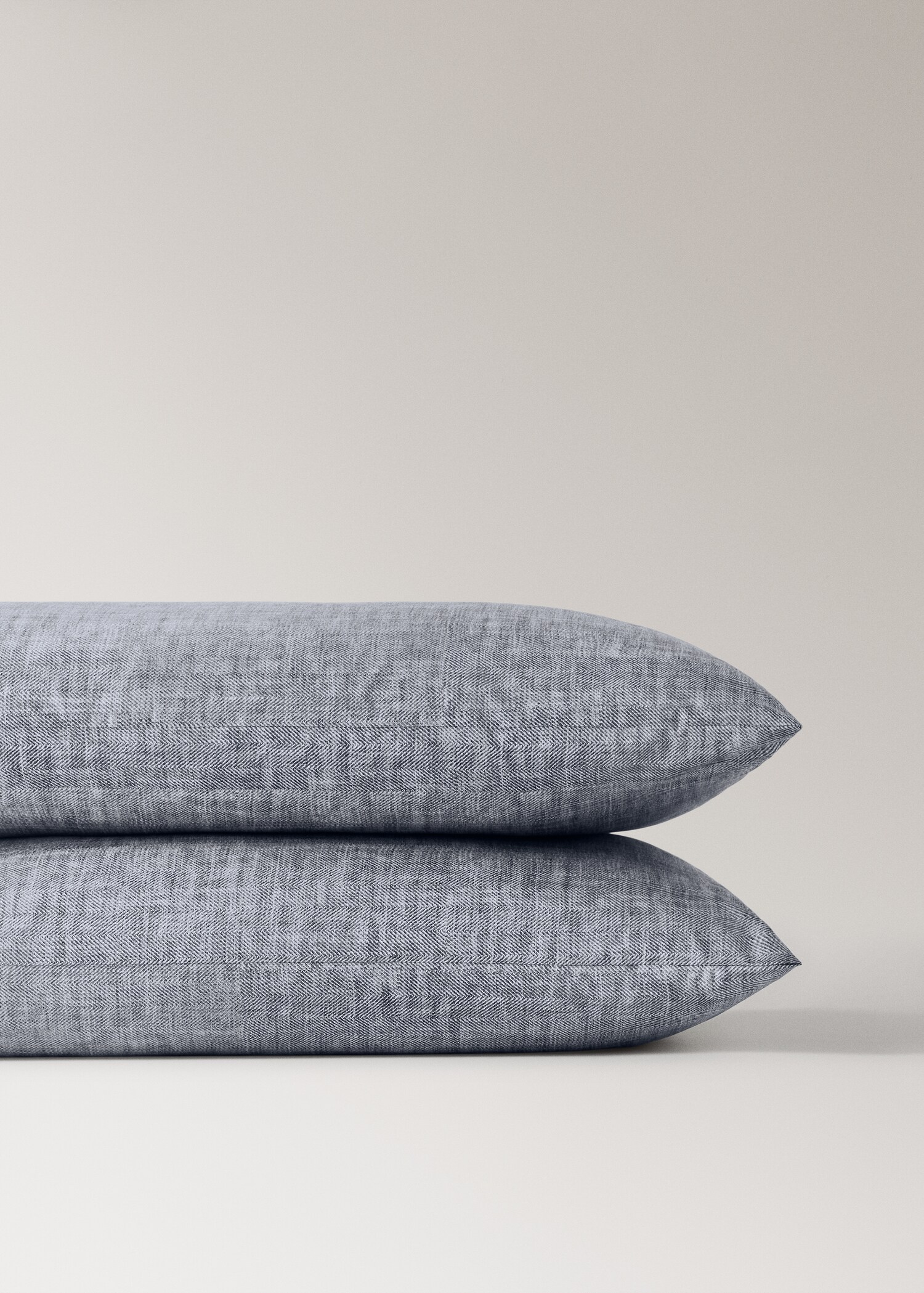 Two percale cotton pillowcases with herringbone print 50x75 cm - Details of the article 1