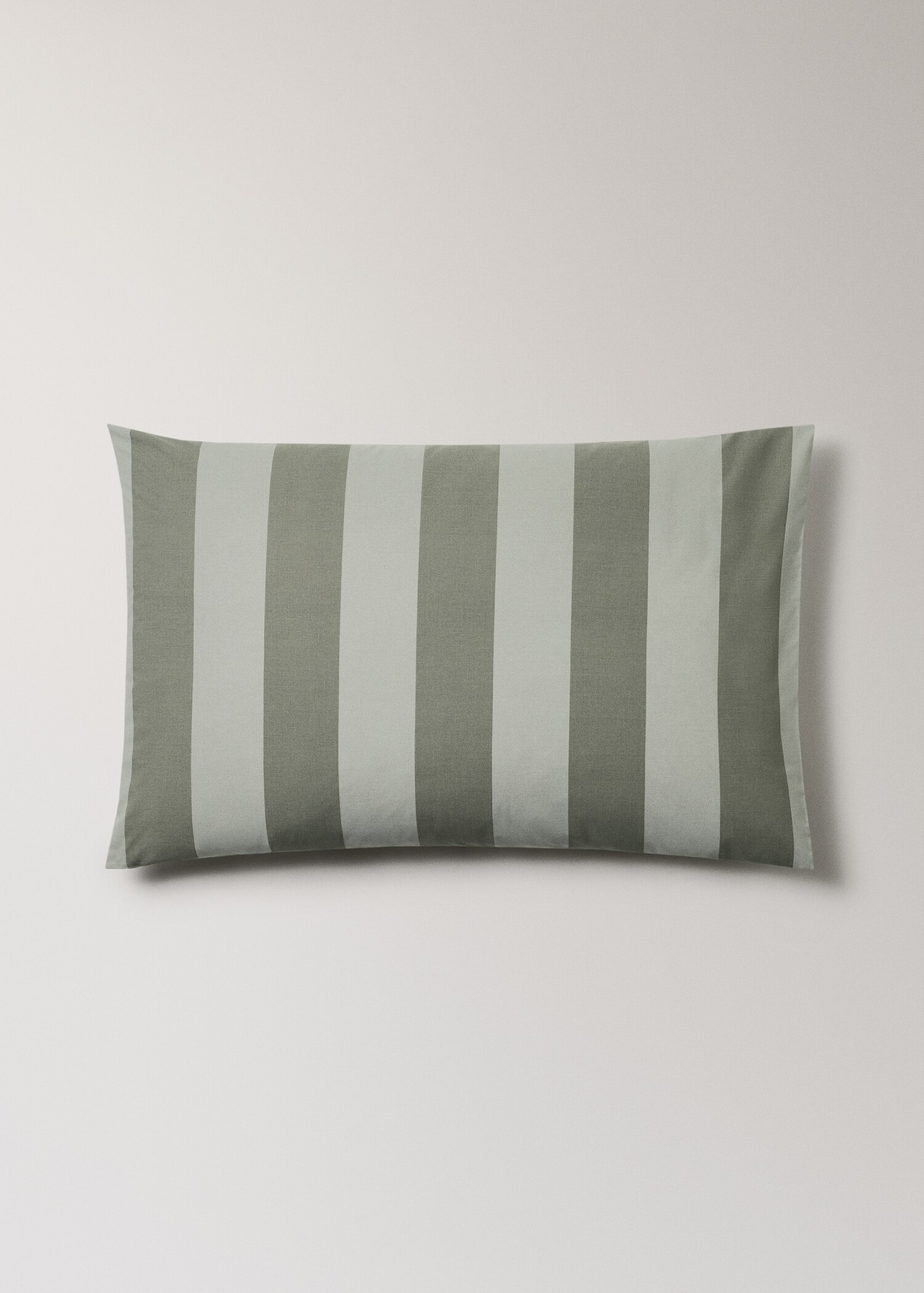 Two cotton percale striped pillowcases 50x75 cm - Article without model