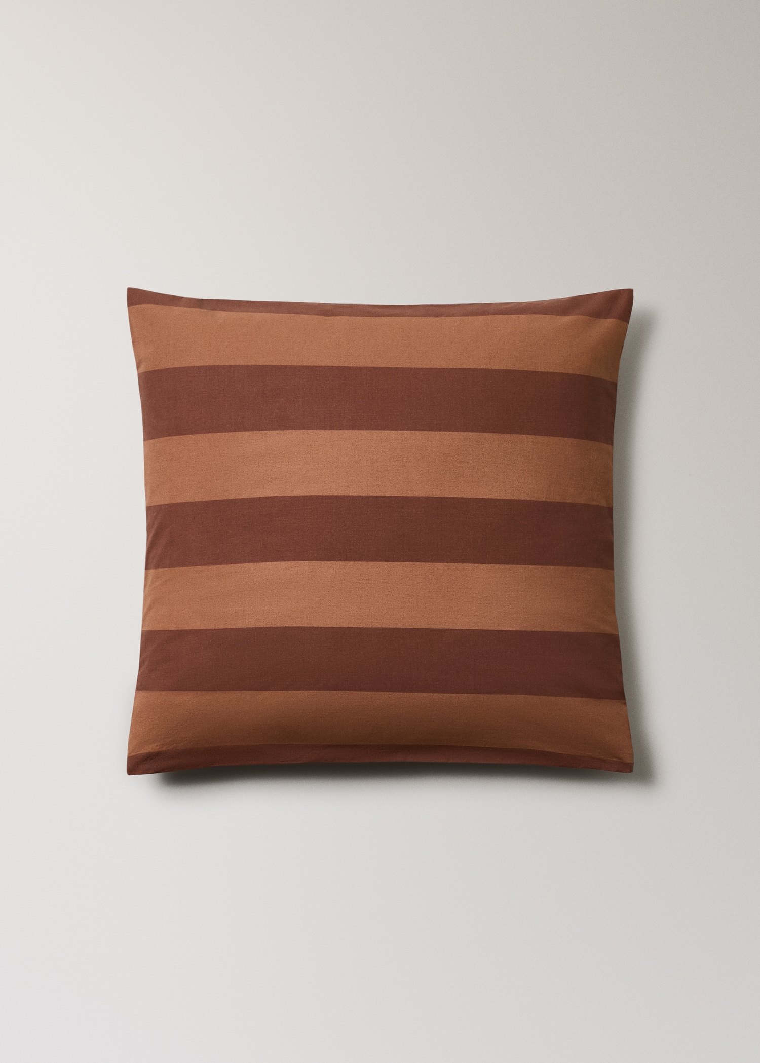 Two cotton percale pillowcases with double overlock 60x60 cm - Article without model