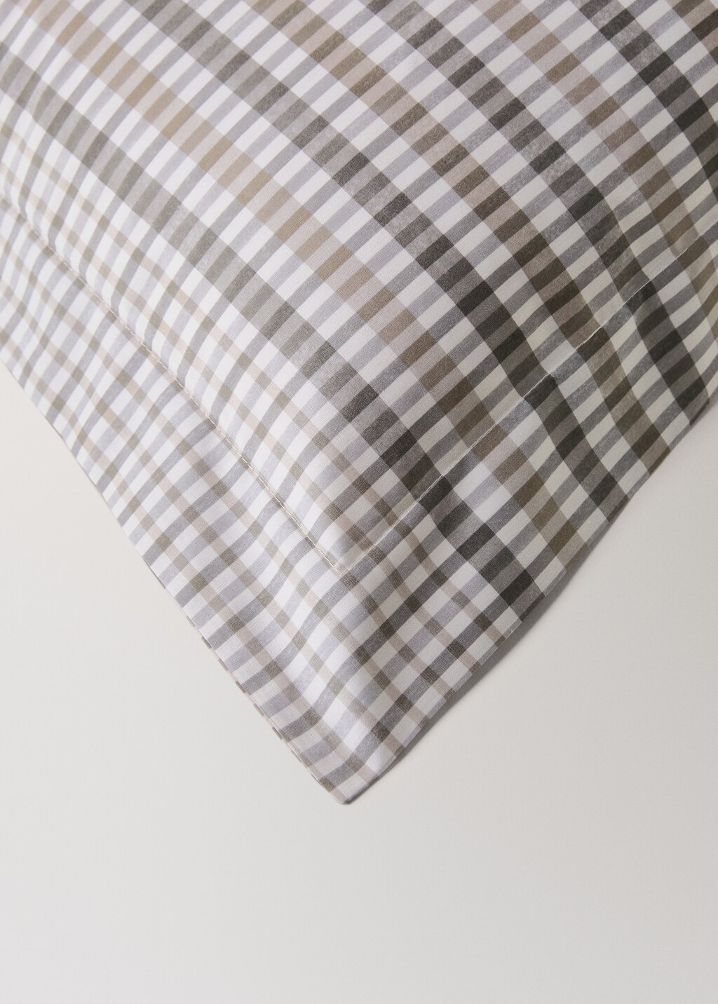 200-thread count percale cotton check-print pillowcase 60x60 cm