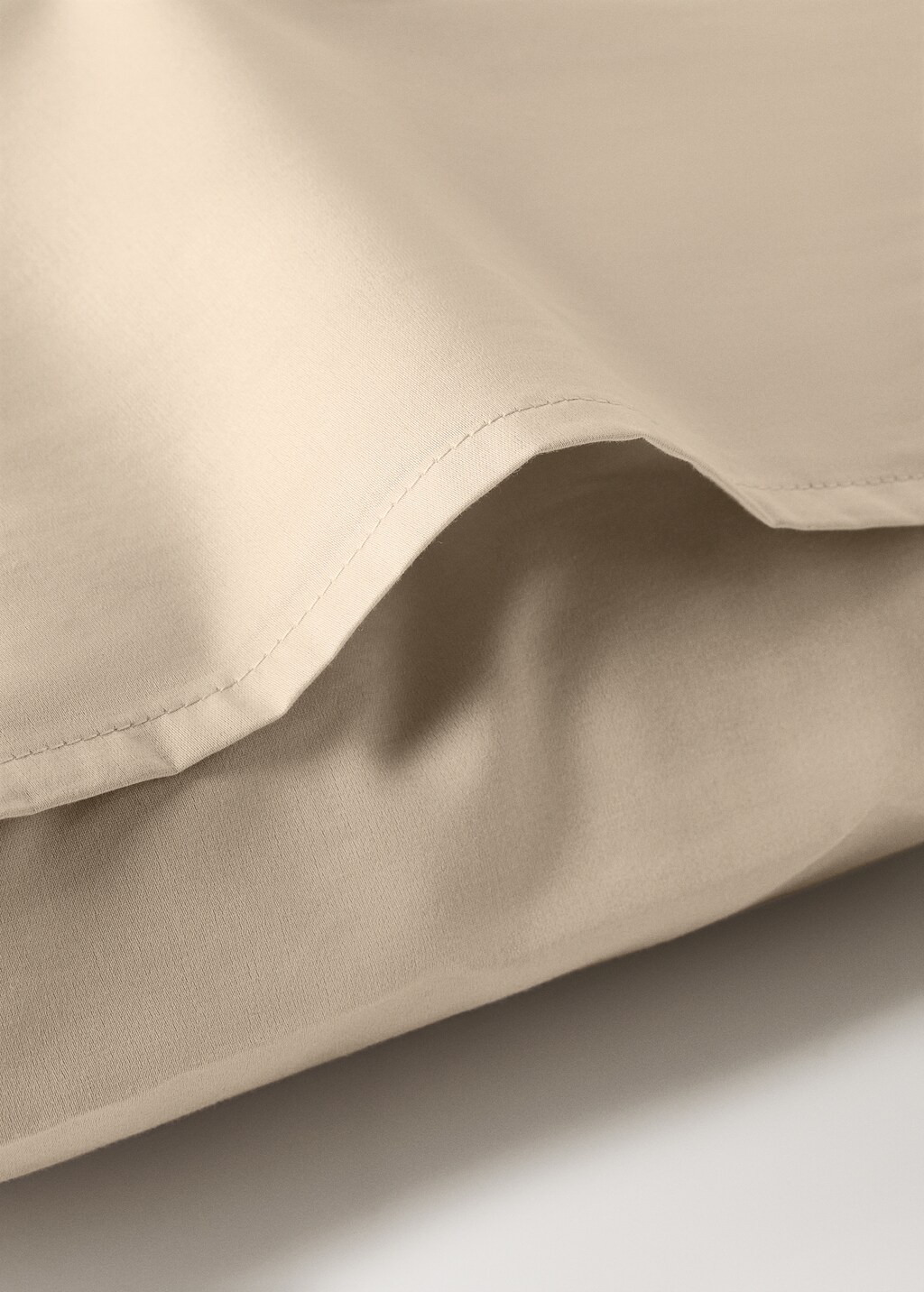 Two 600-thread cotton satin pillowcases 50x75 cm