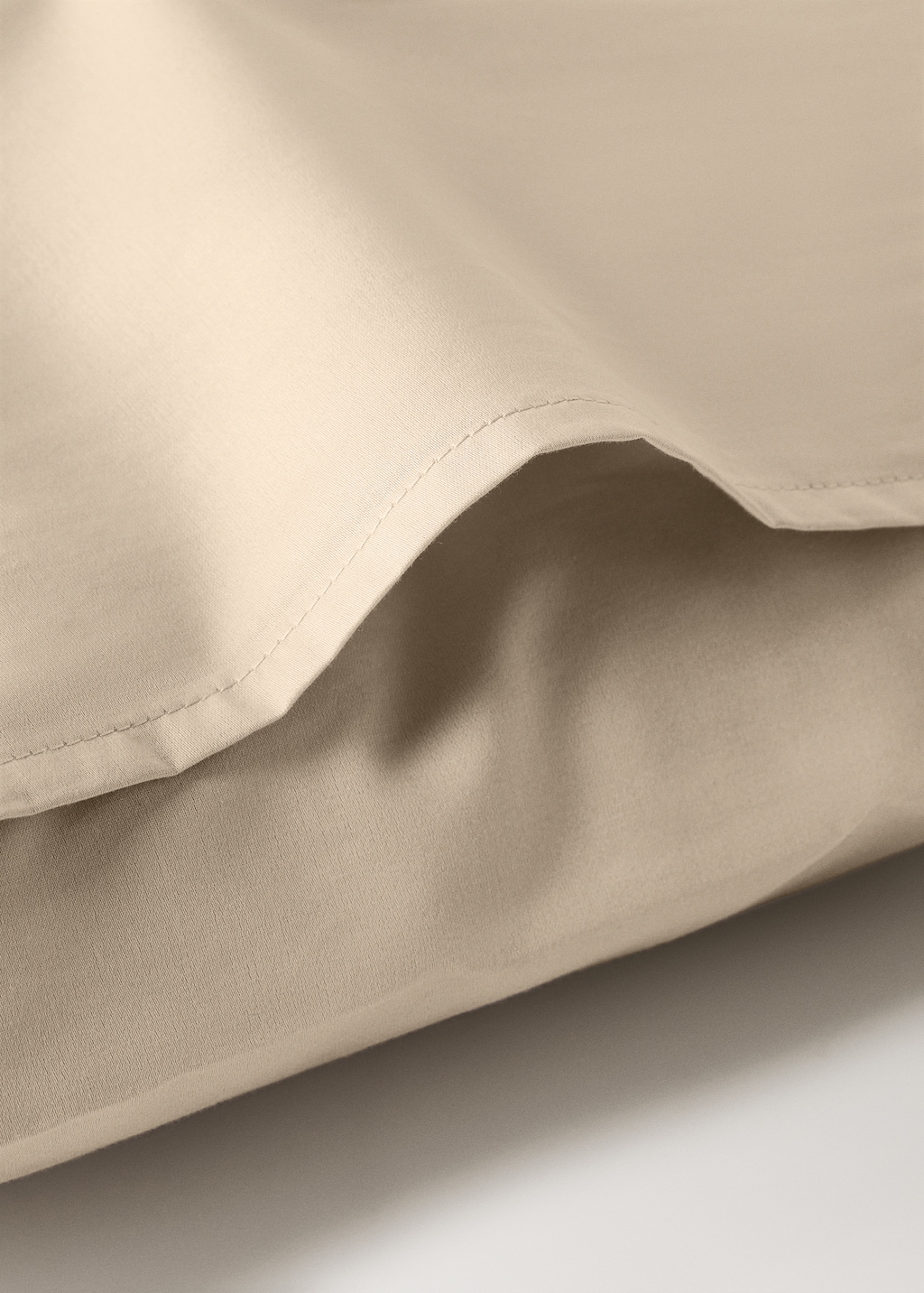 Two 600-thread cotton satin pillowcases 50x75 cm