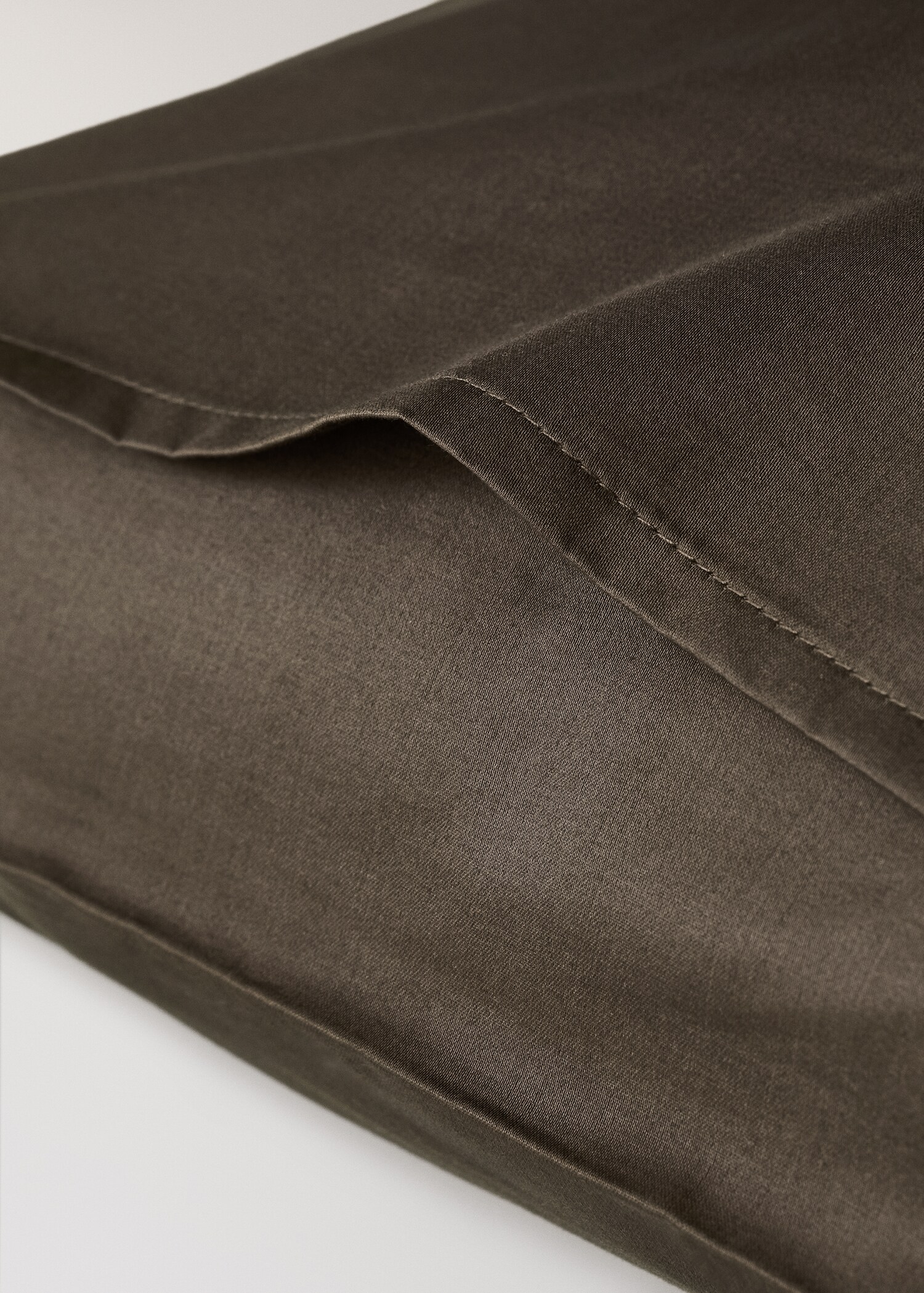 Two 600-thread cotton satin pillowcases 50x75 cm - Details of the article 2