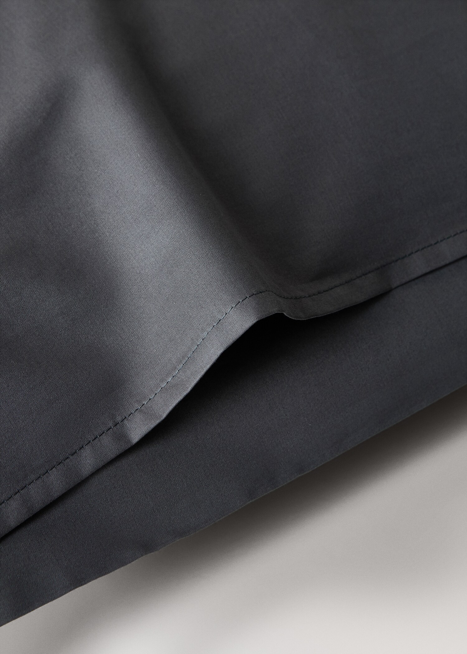 Two 600-thread cotton satin pillowcases 50x75 cm - Details of the article 2