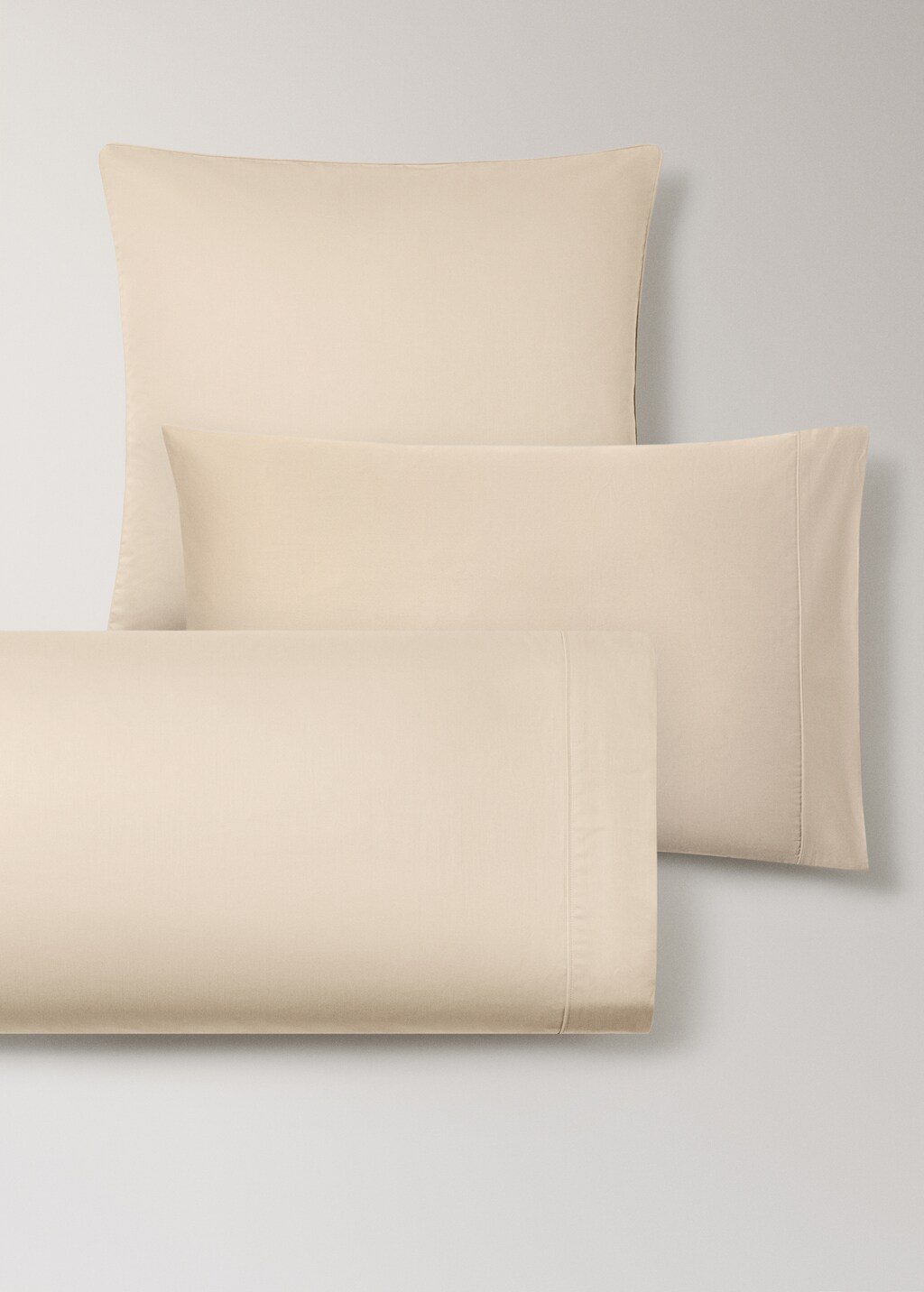 Two 600-thread count cotton satin pillowcases 60x60 cm