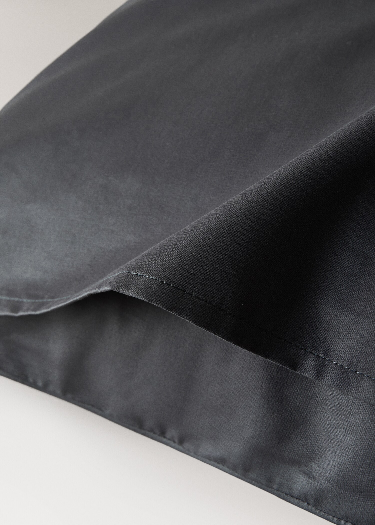 Two 600-thread count cotton satin pillowcases 60x60 cm - Details of the article 1