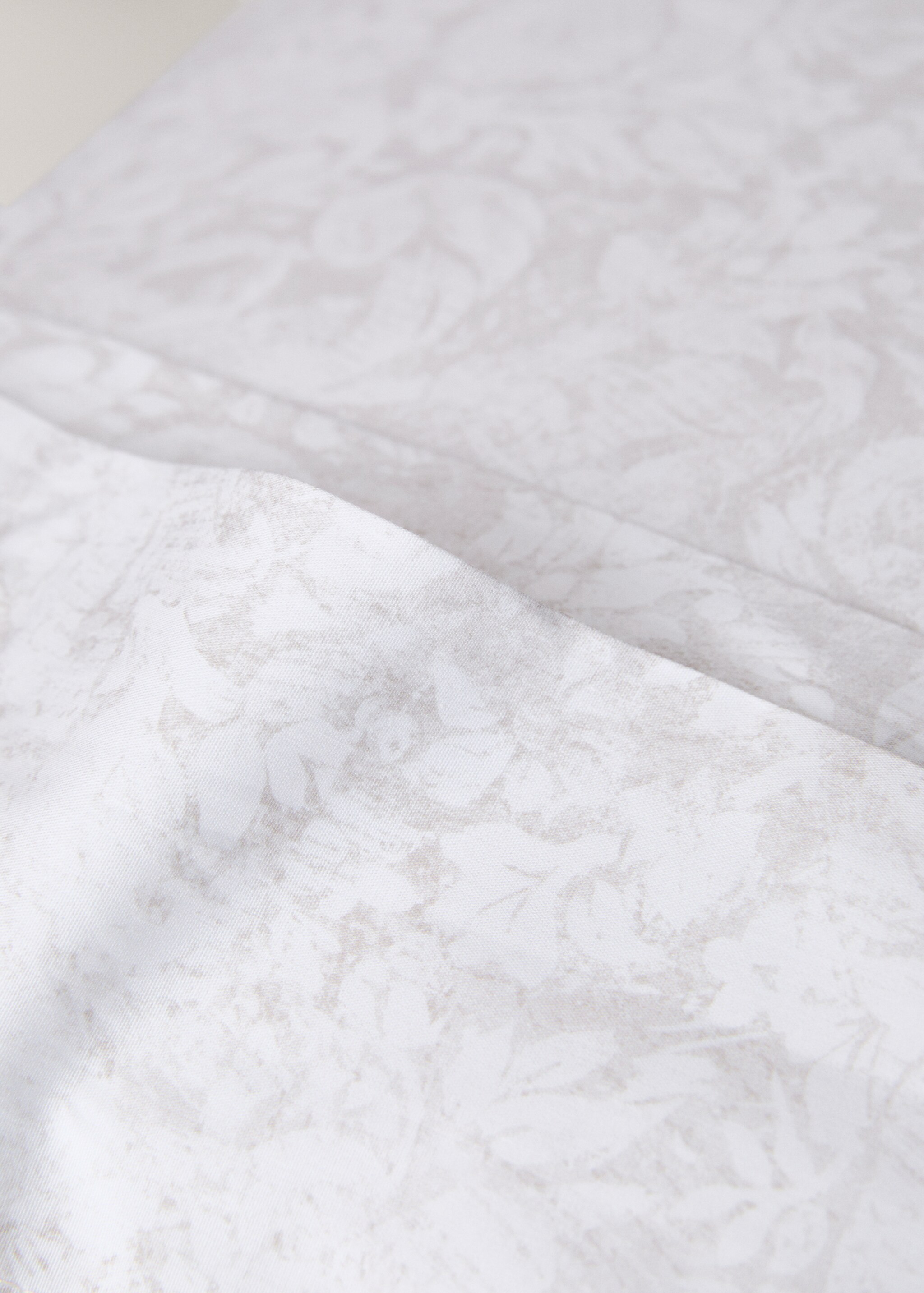 Kopfkissenbezug aus Baumwoll-Perkal mit floralem Design 45 x 110 cm - Detail des Artikels 2, Beige. Ref: 17011585-00.