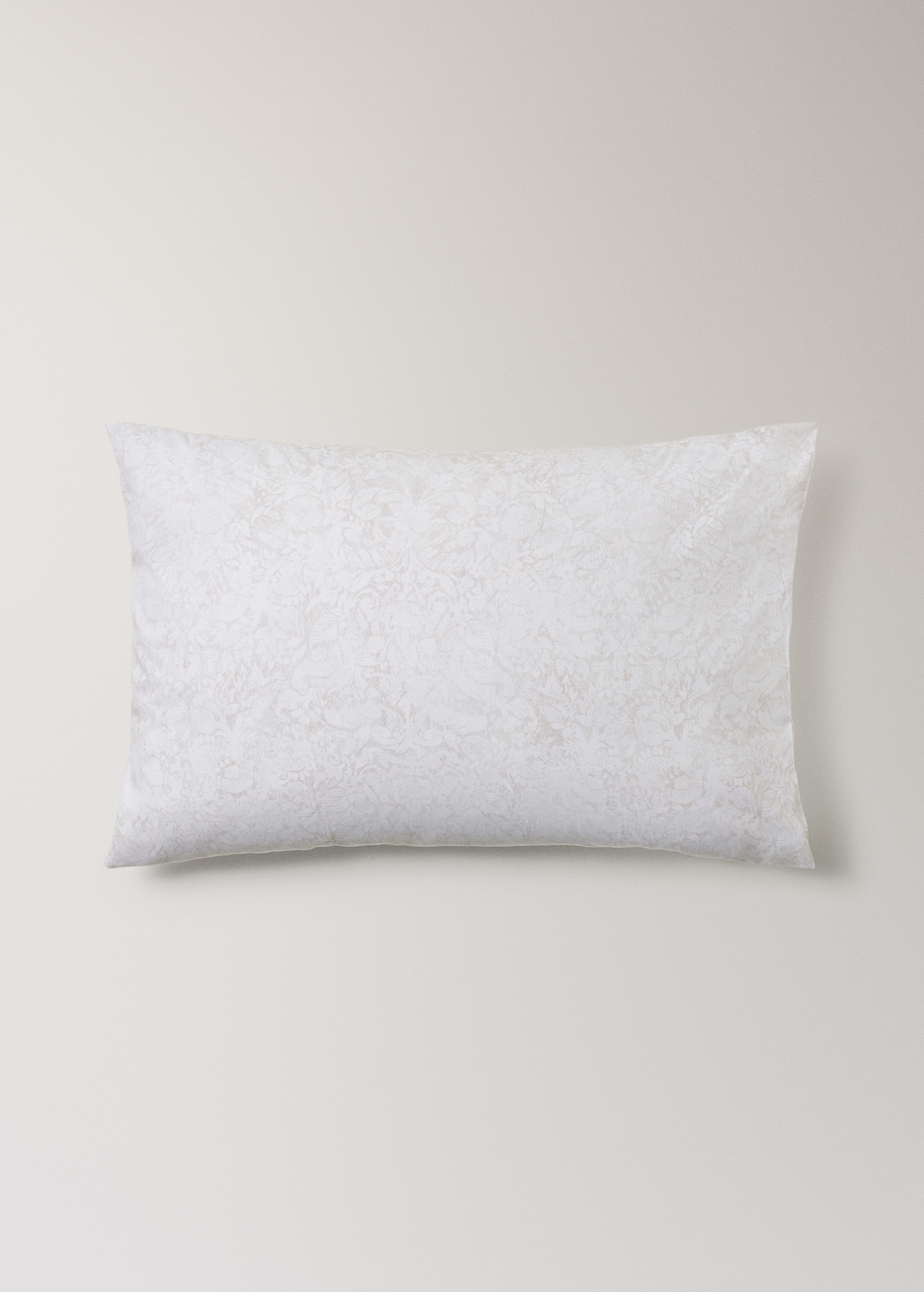 Two cotton percale pillowcases with blurred floral pattern 50x75 cm - Article without model