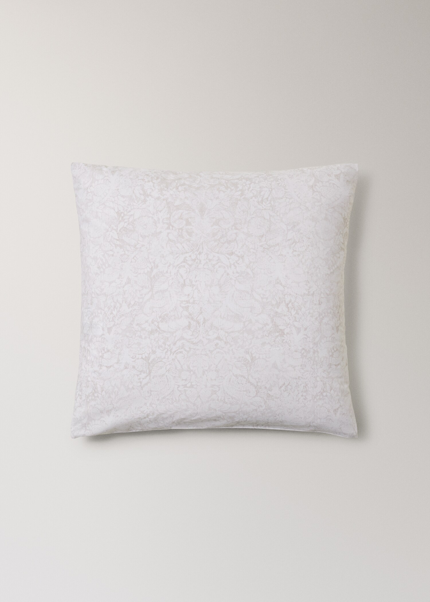 Two pillowcases in printed cotton percale with a blurred floral pattern, 60x60 cm - Article without model