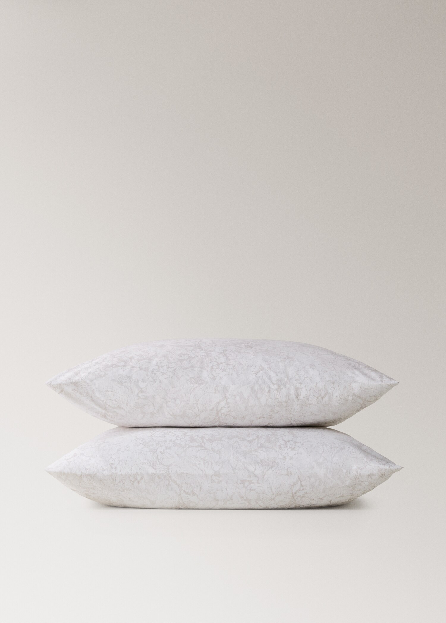 Two pillowcases in printed cotton percale with a blurred floral pattern, 60x60 cm - Details of the article 3