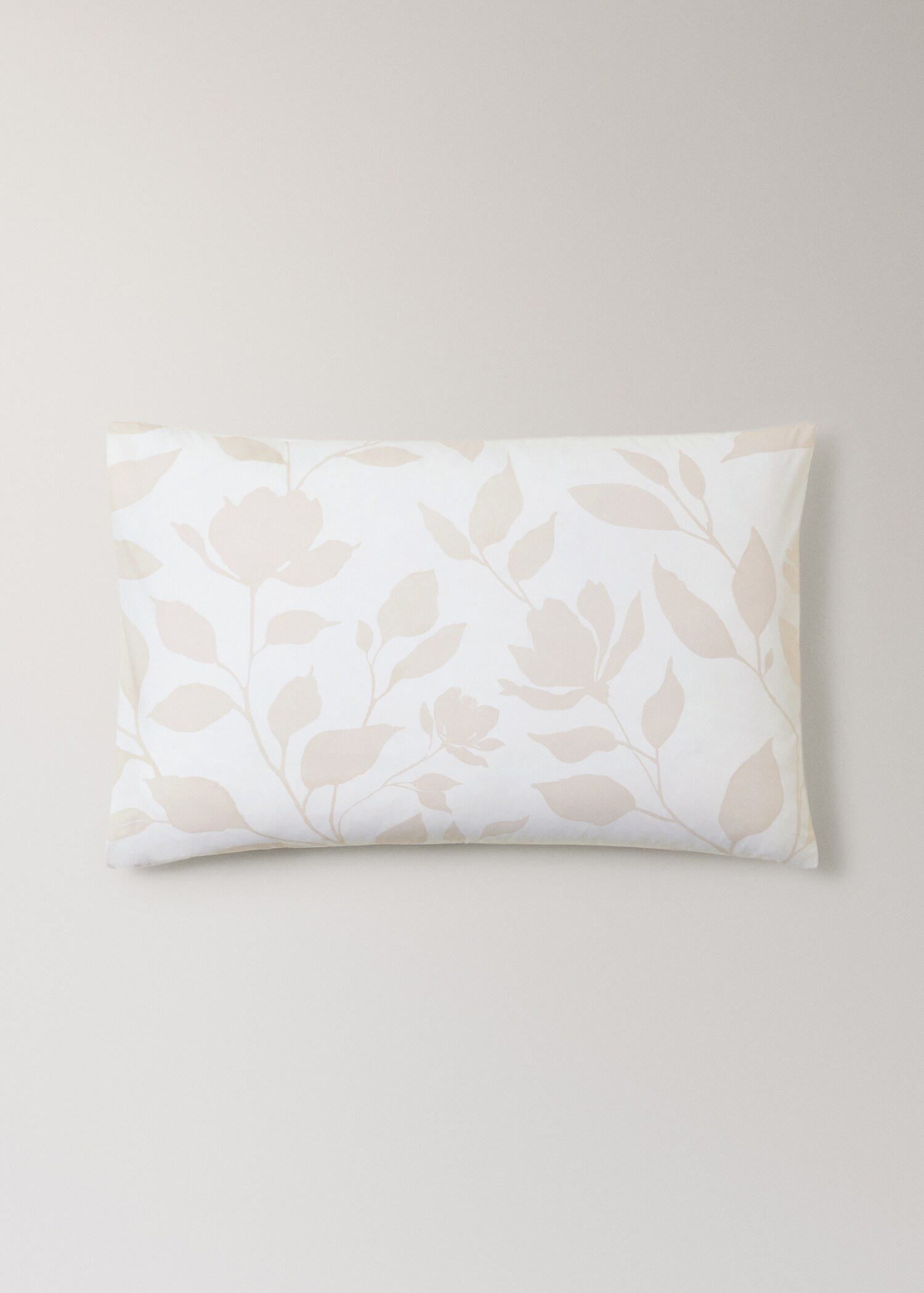 Two flower print percale cotton pillow cases 50x75 cm - Article without model