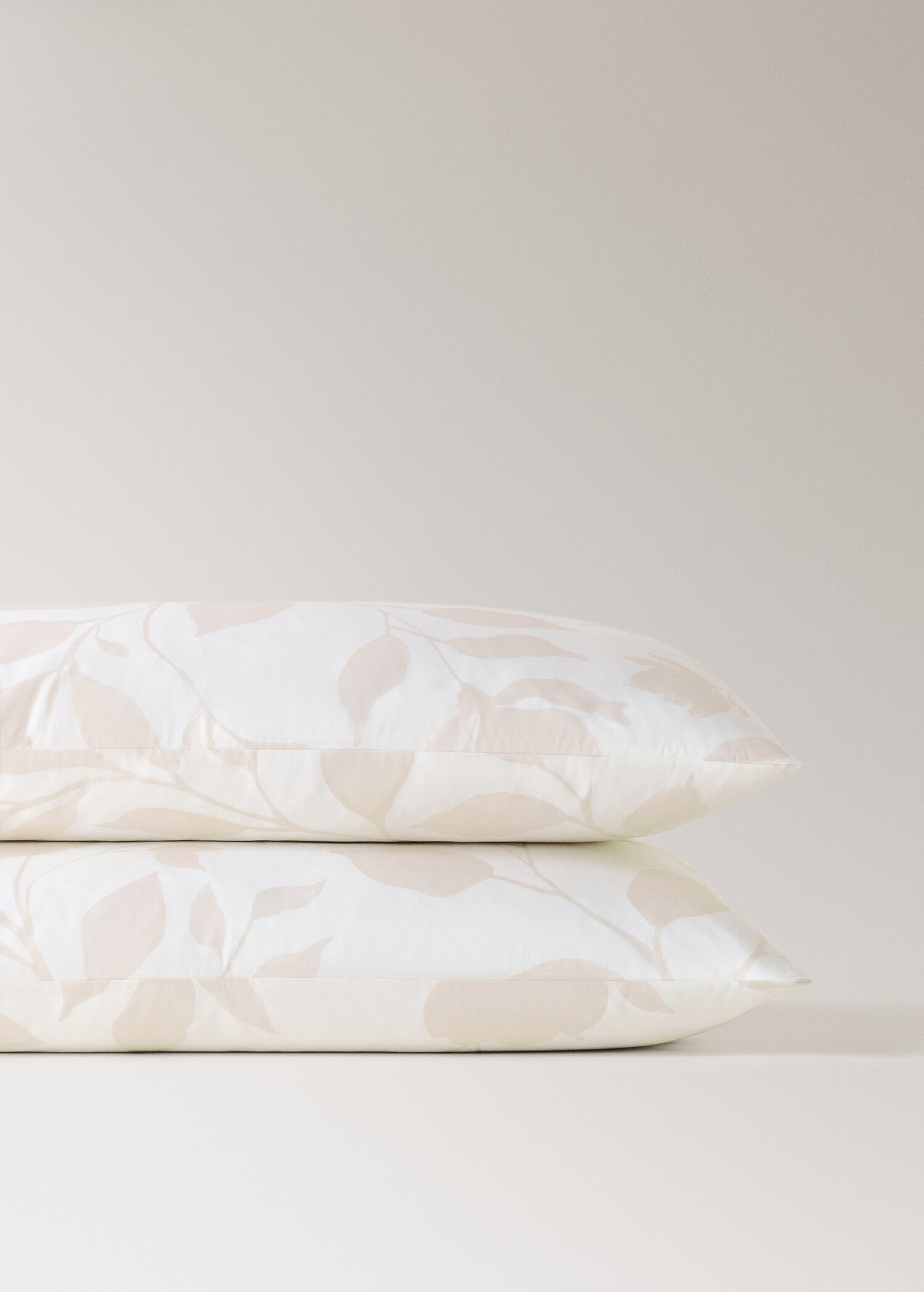 Two flower print percale cotton pillow cases 50x75 cm - Details of the article 1